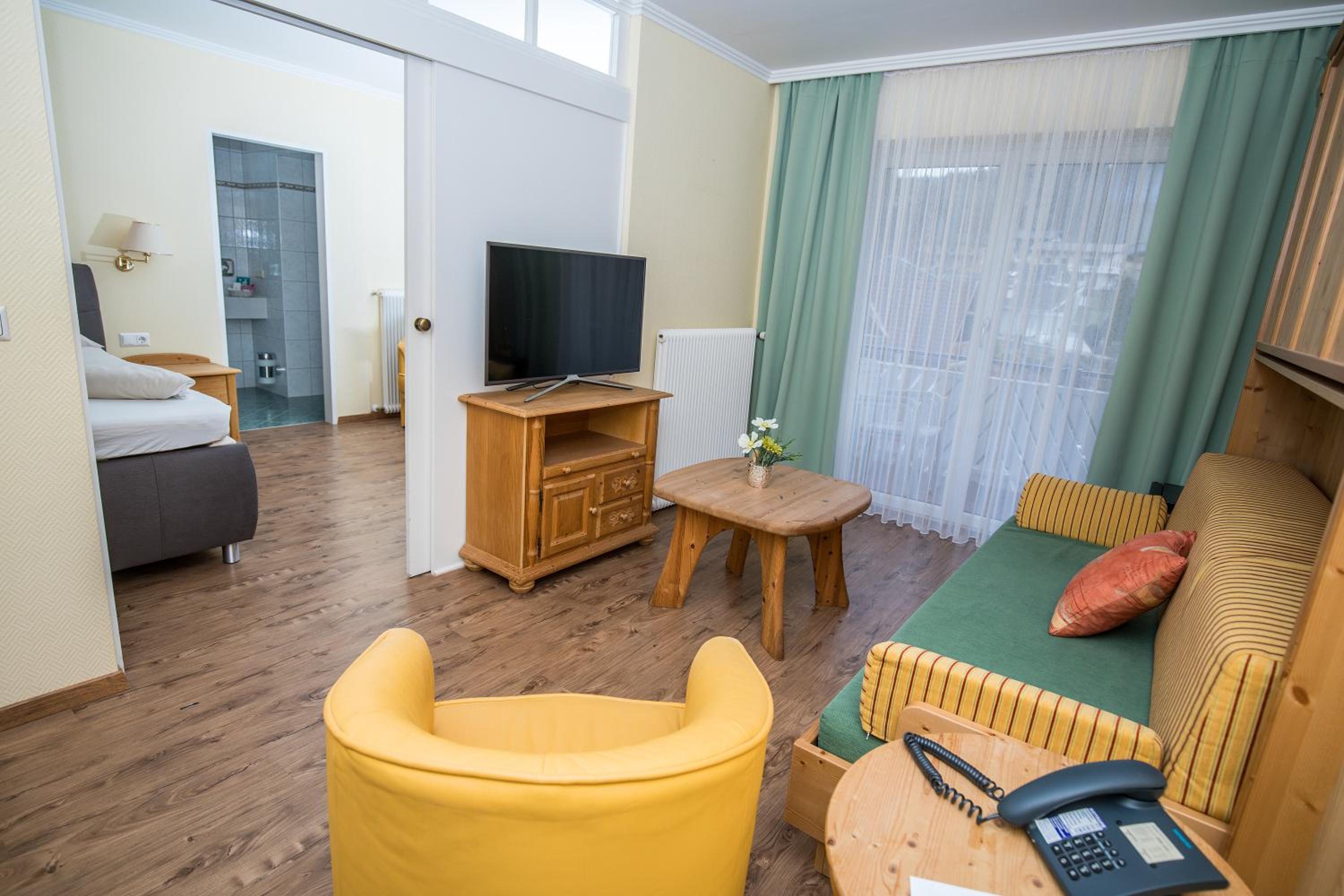 Family Suite - Photo 6
