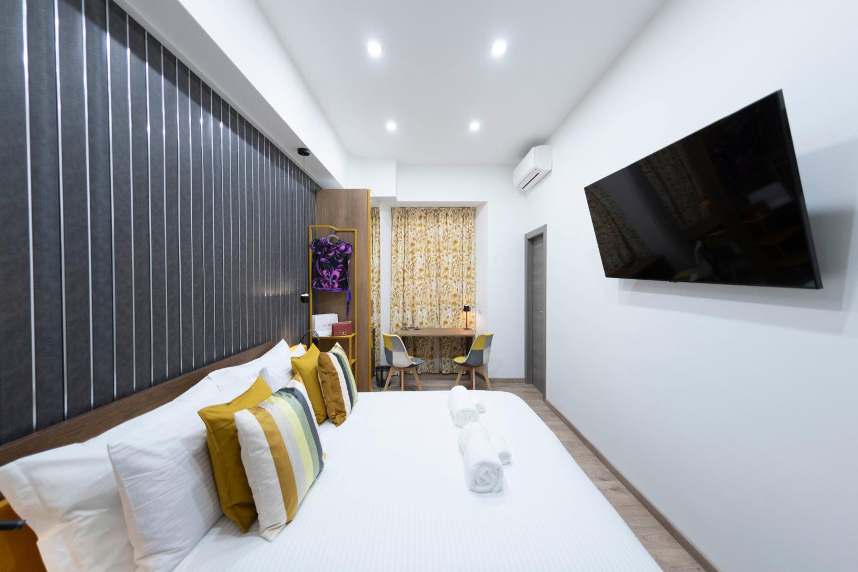 Superior King Room photo 2