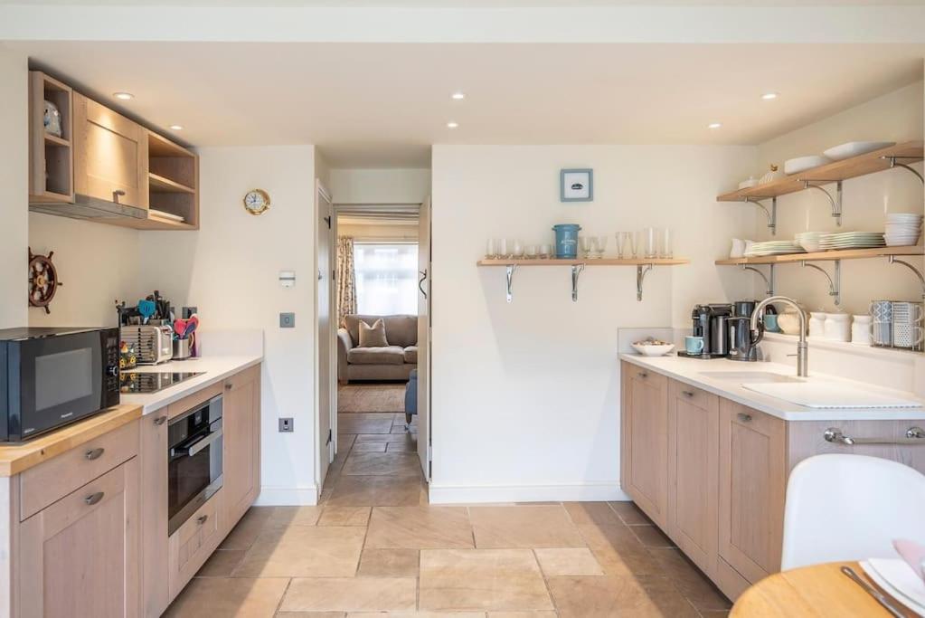 One-Bedroom House photo 2