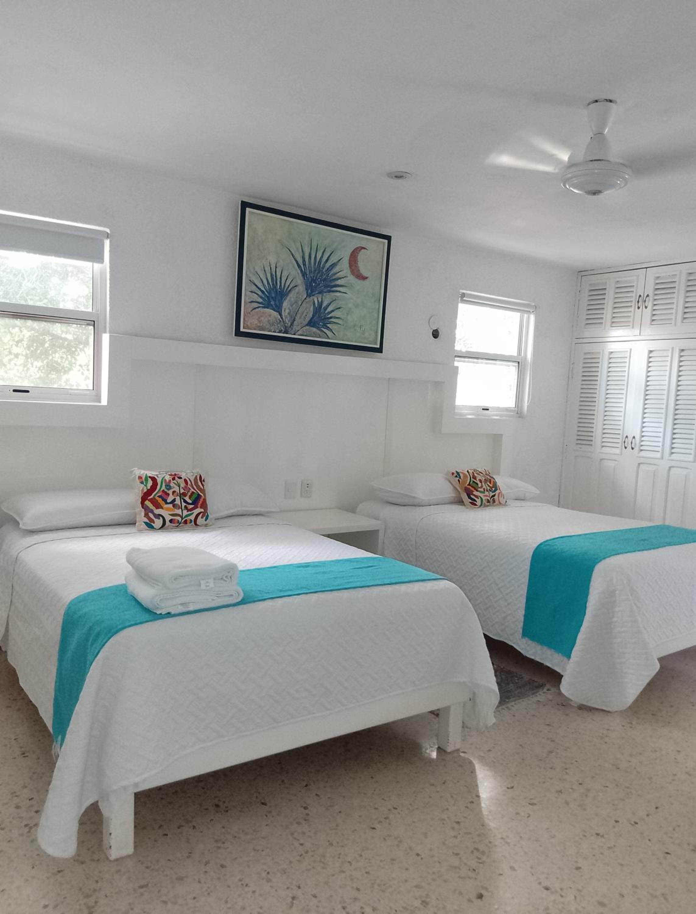 Family Room with Private Bathroom photo 1
