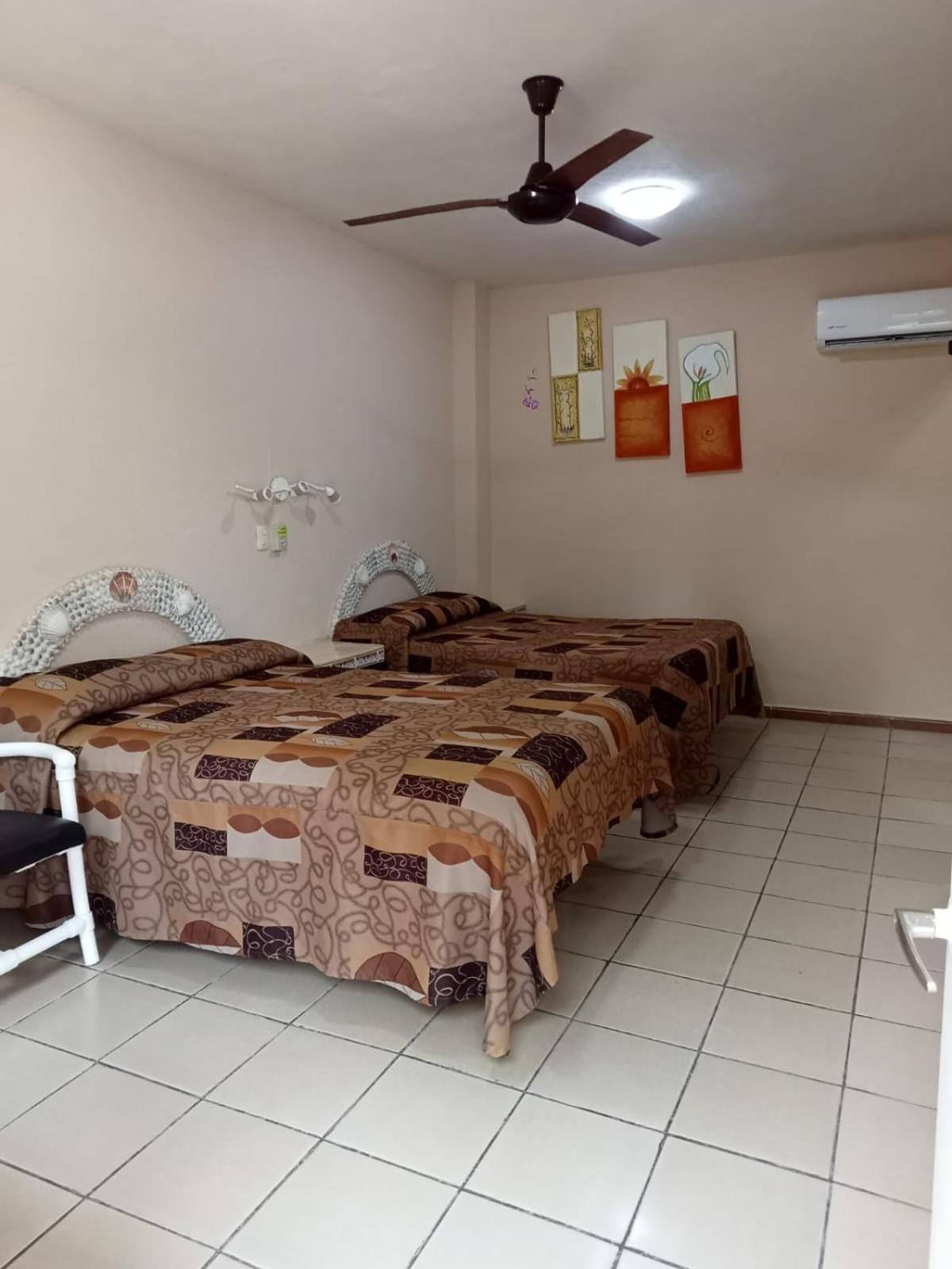 Deluxe Double Room (2 Adults + 1 Child)