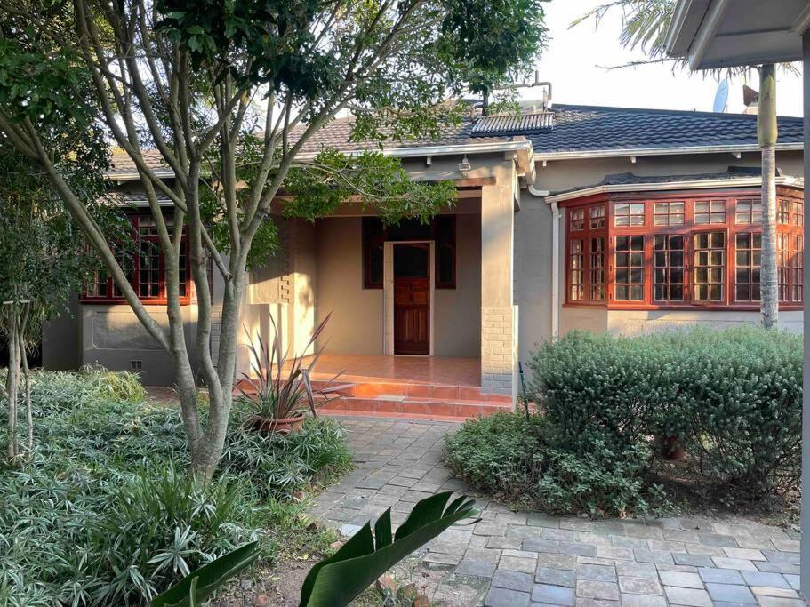 Three-Bedroom House photo 2