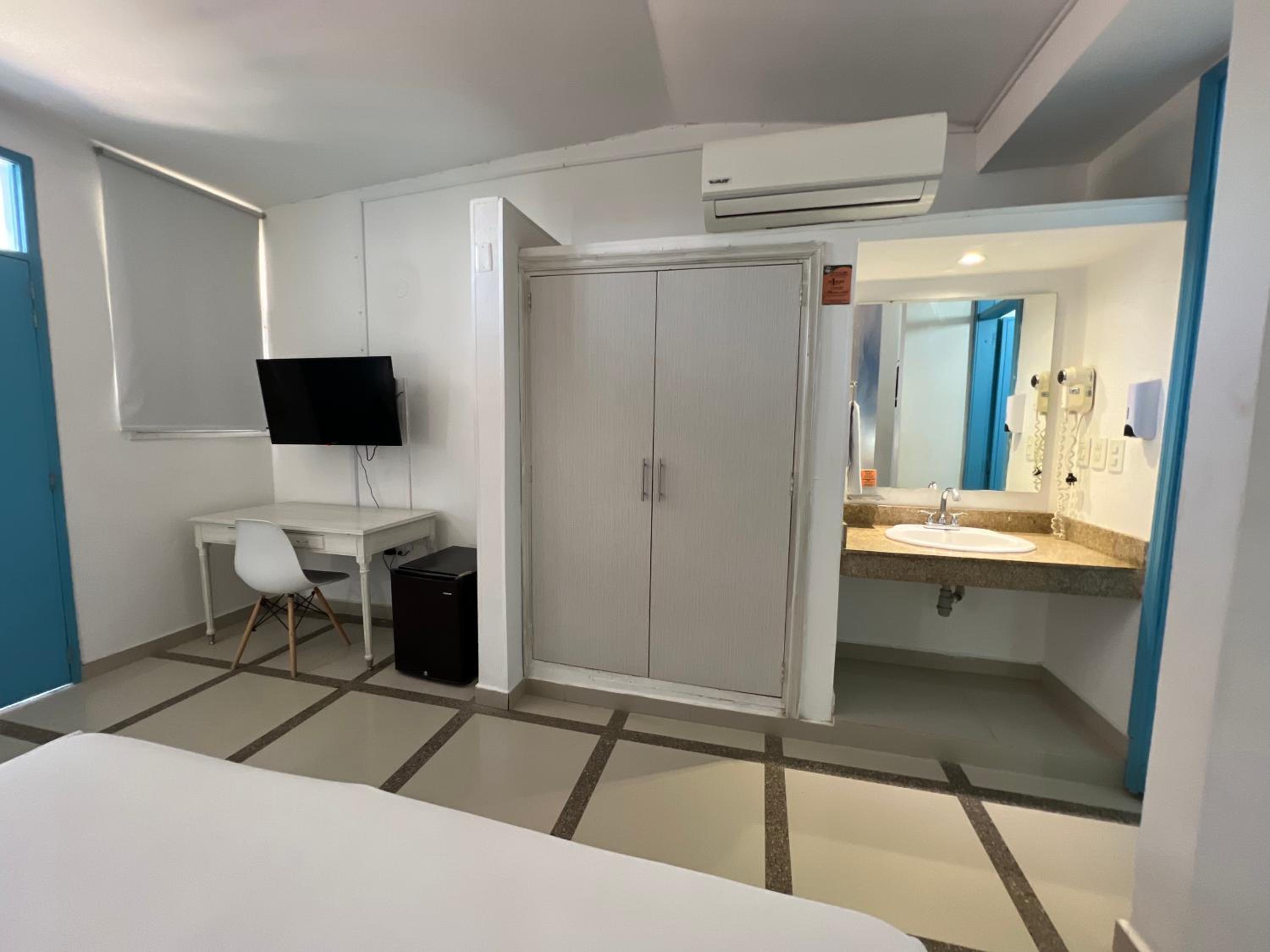 Double Room with Interior View photo 3