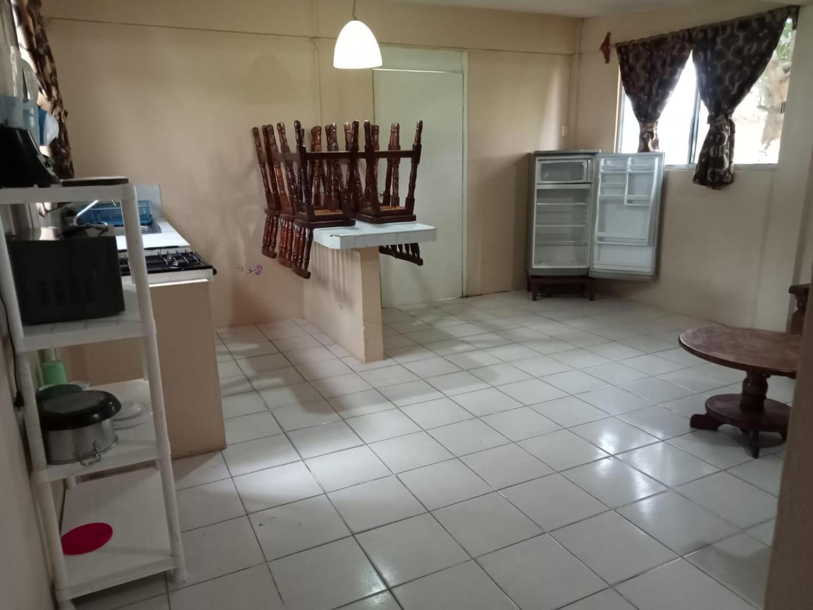 Basic Triple Room With Shared Bathroom photo 3