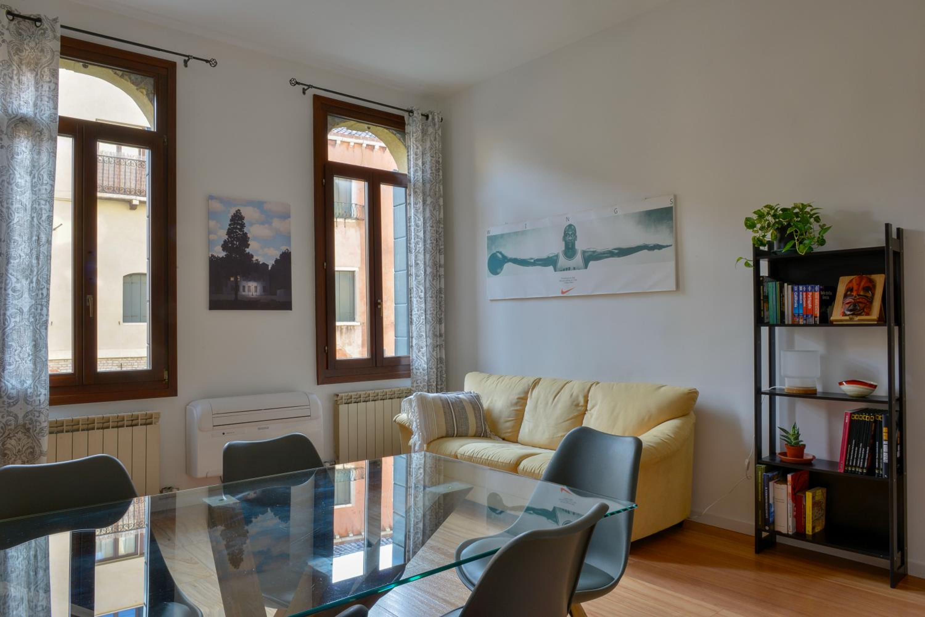 Two-Bedroom Apartment photo 2