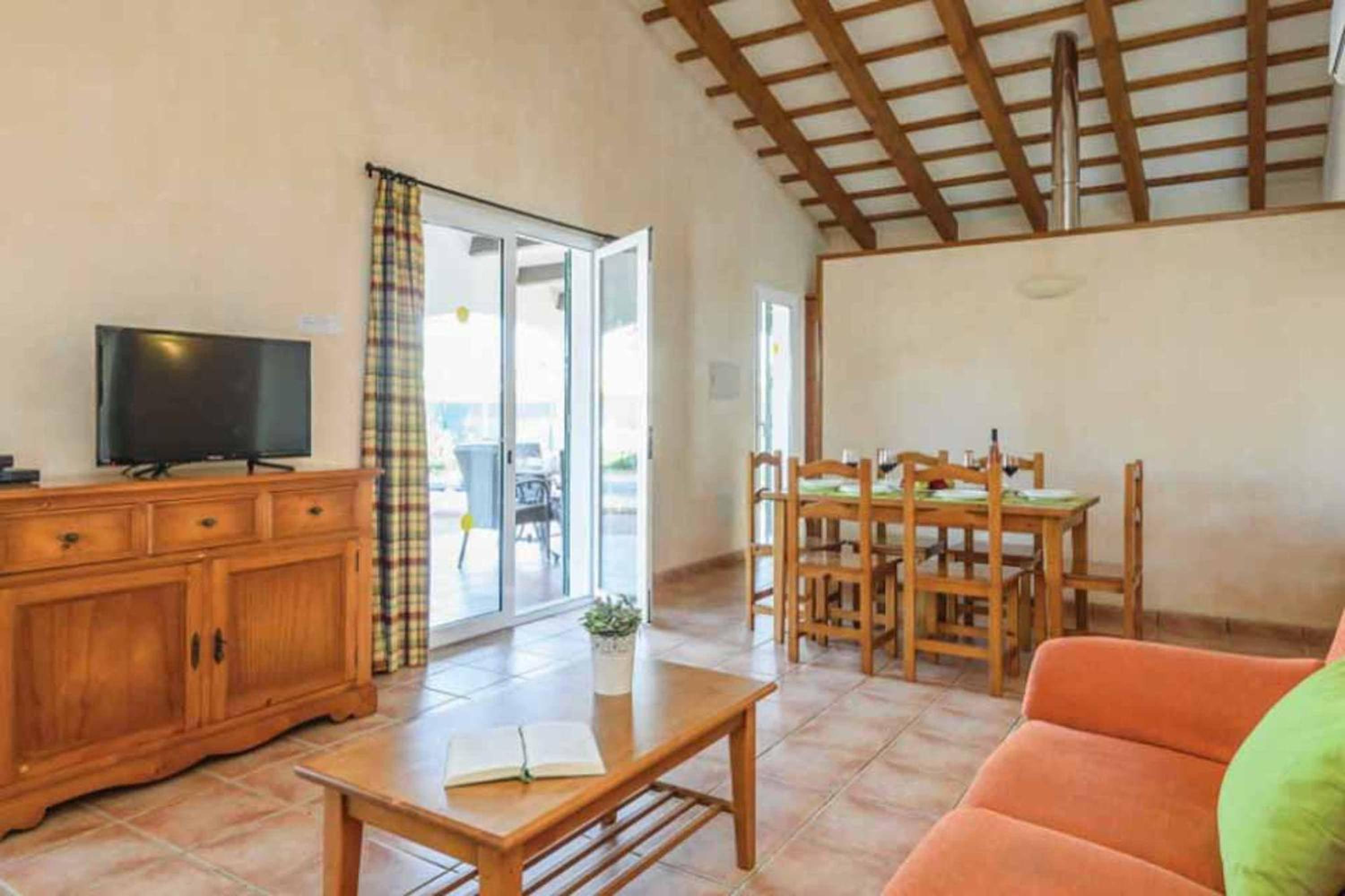 Villa de Tres Habitaciones