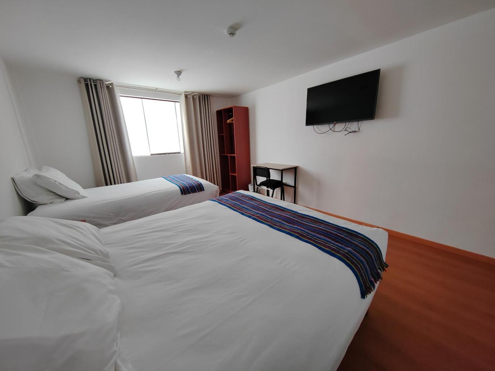 Deluxe Room (1 Adult + 2 Children)