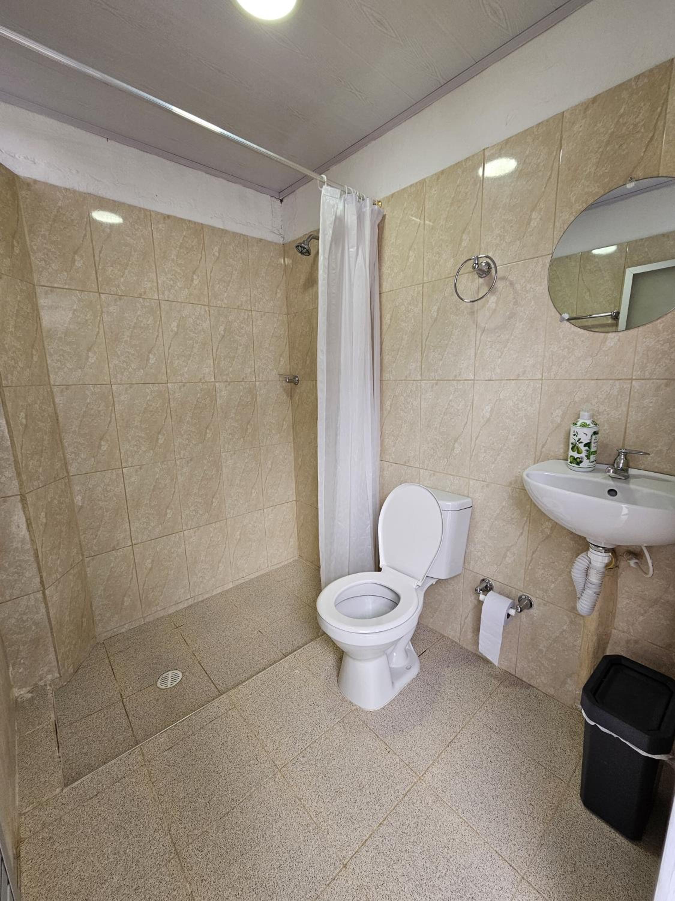 Double Room With Shared Bathroom photo 2