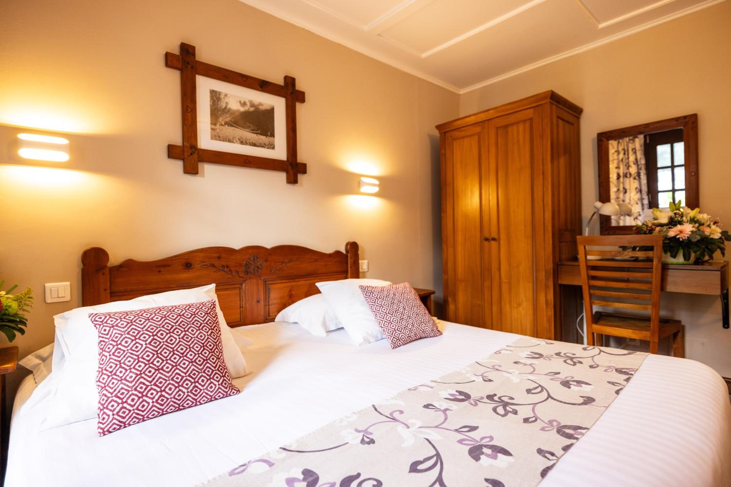 Standard Double Room photo 3