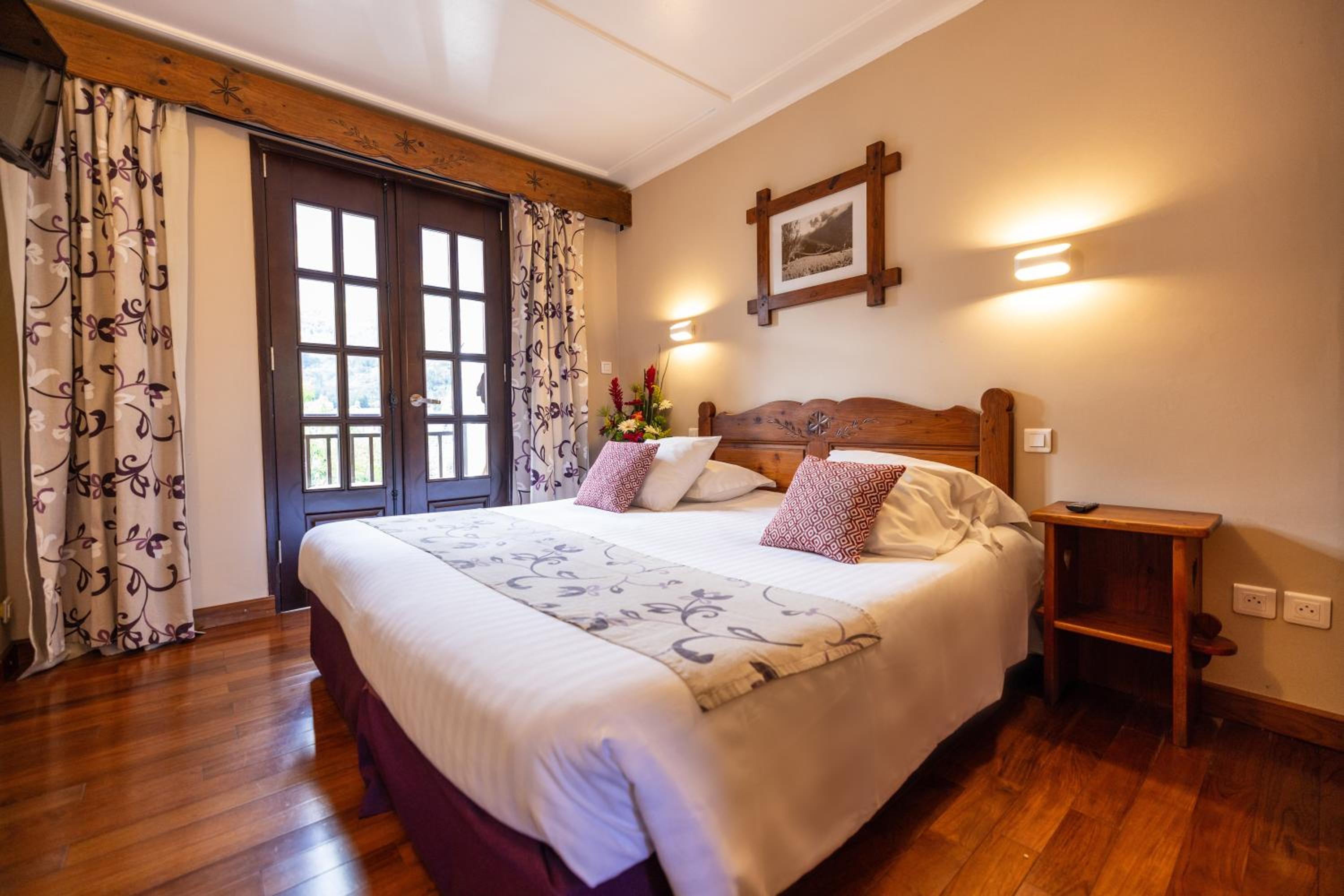 Standard Double Room photo 2