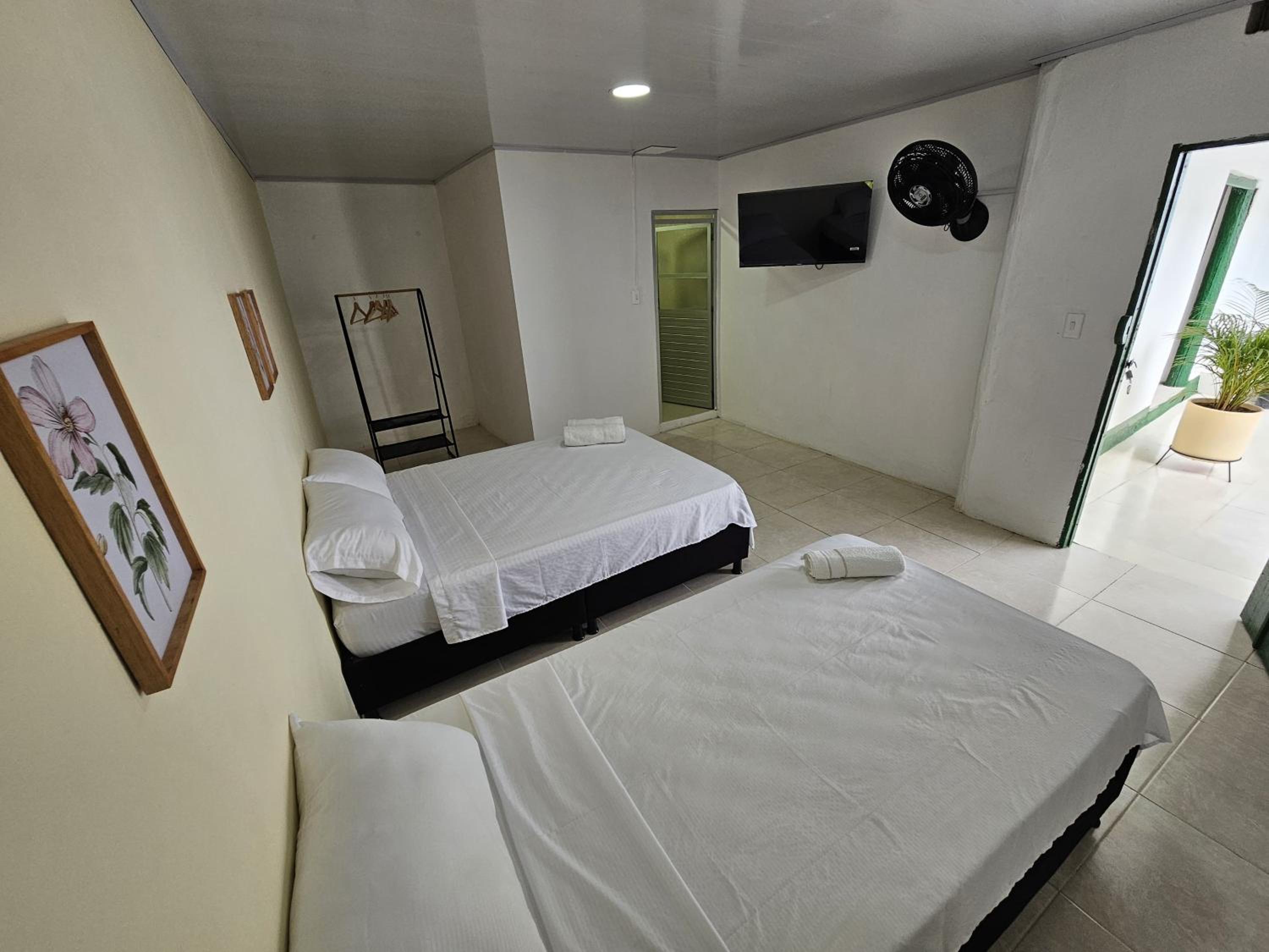 Quadruple Room With Private Bathroom photo 1