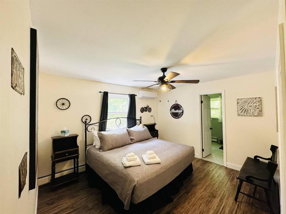 Five-Bedroom House photo 1
