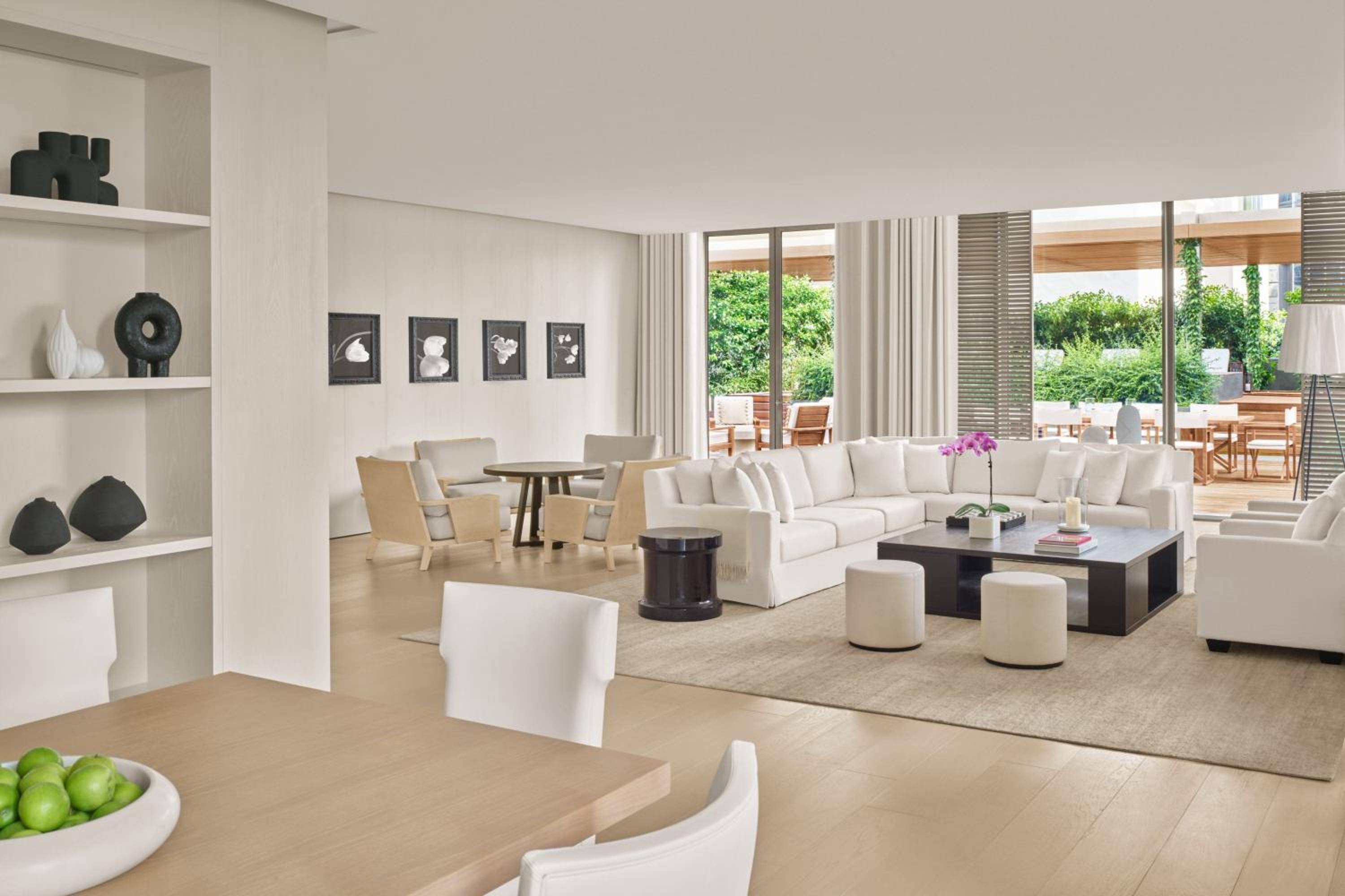 EDITION Penthouse, 1 Bedroom Presidential Suite, 1 King, Garden view, Top floor, Whirlpool EDITION Penthouse, 1 Bedroom Presidential Suite, 1 King, Garden view, Top floor, Whirlpool