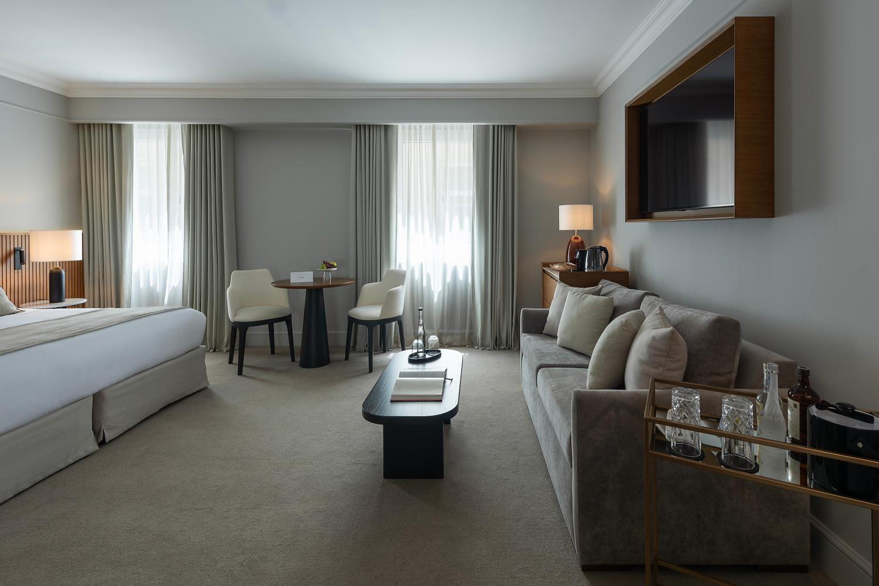 Suite With Terrace thumbnail 5