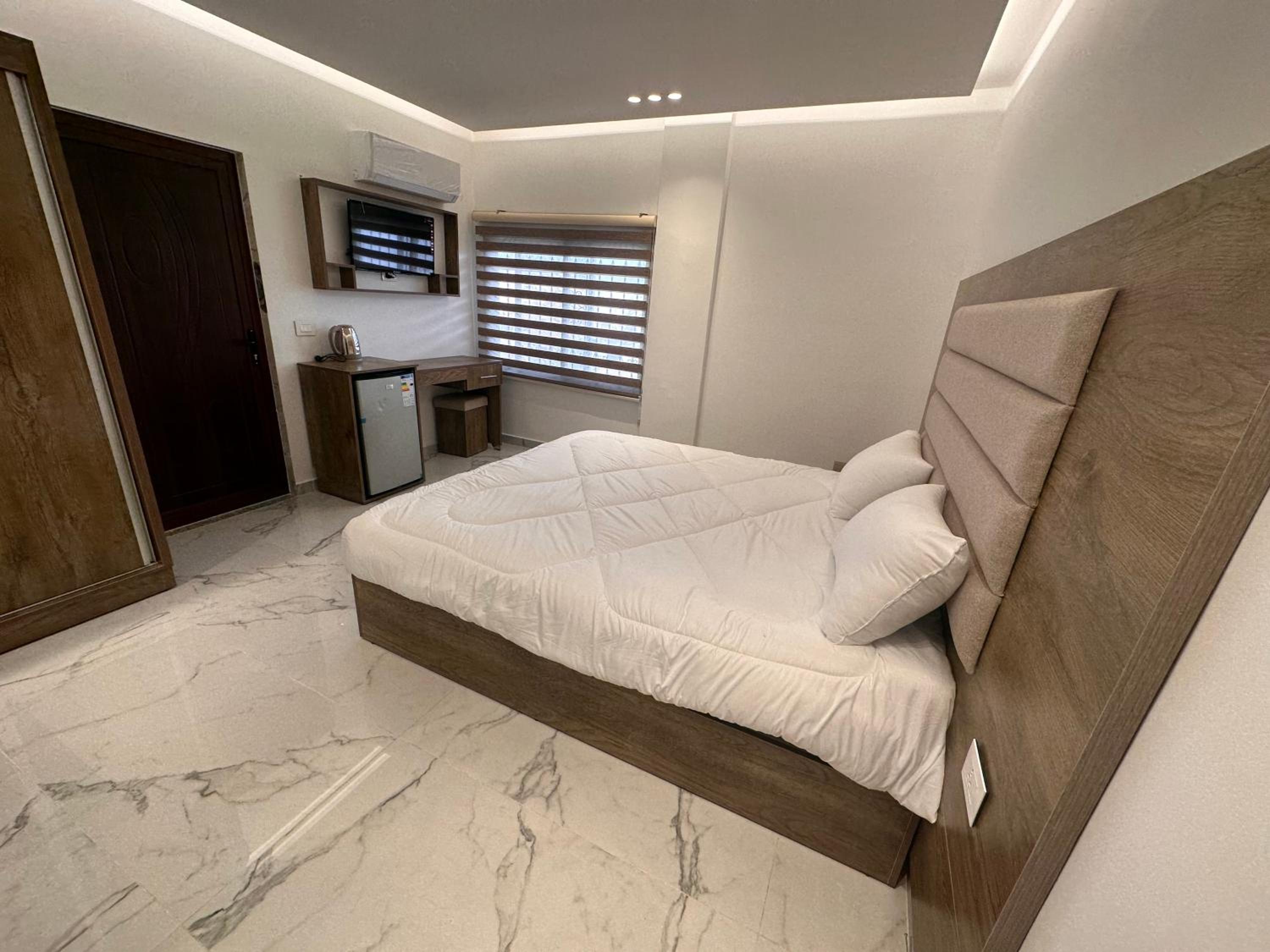 Deluxe Double Room photo 3