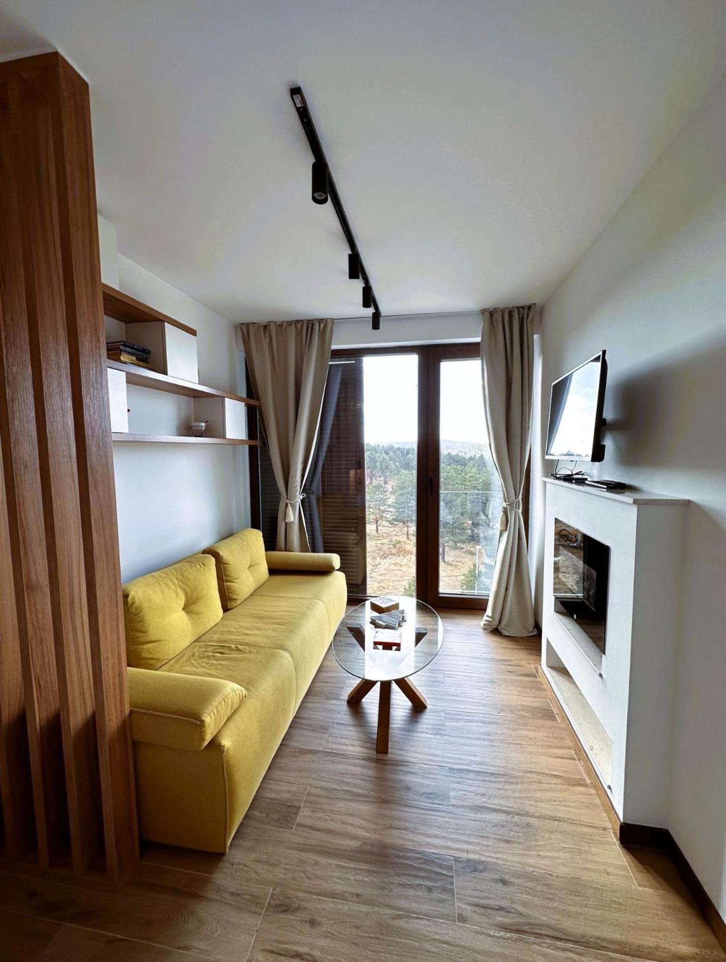 Studio Apartment photo 1