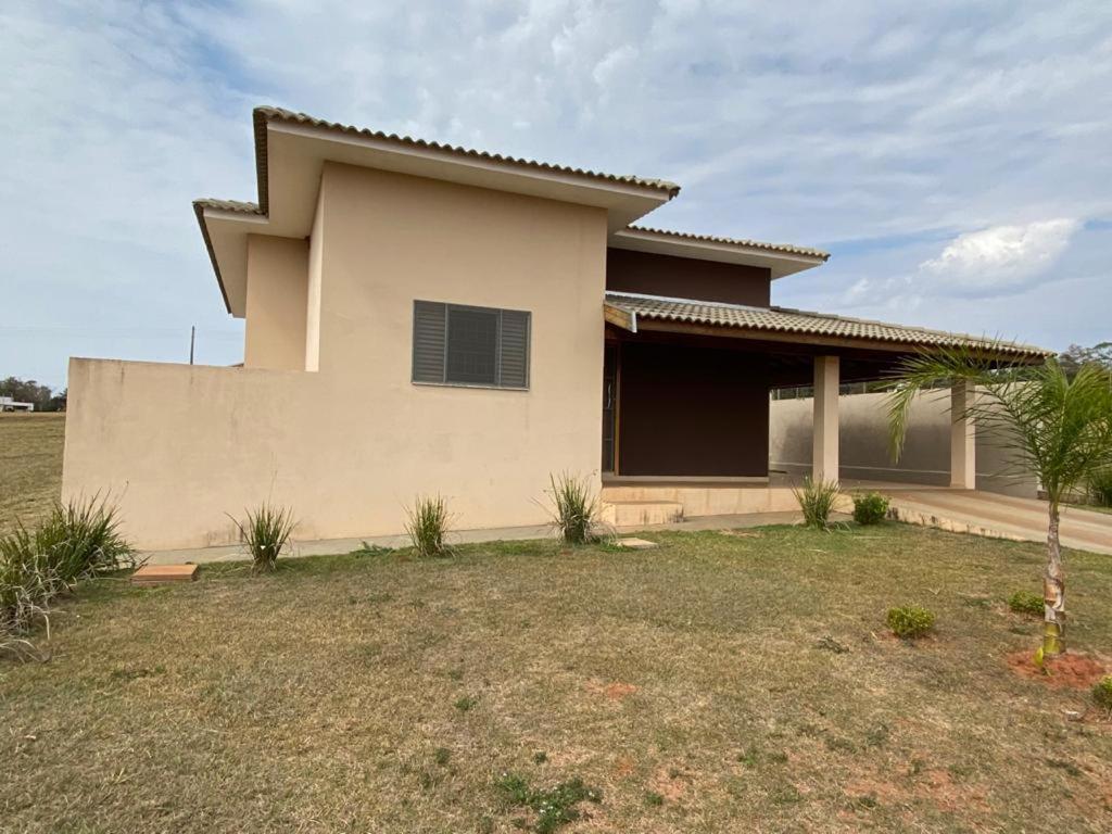 Three-Bedroom House photo 3