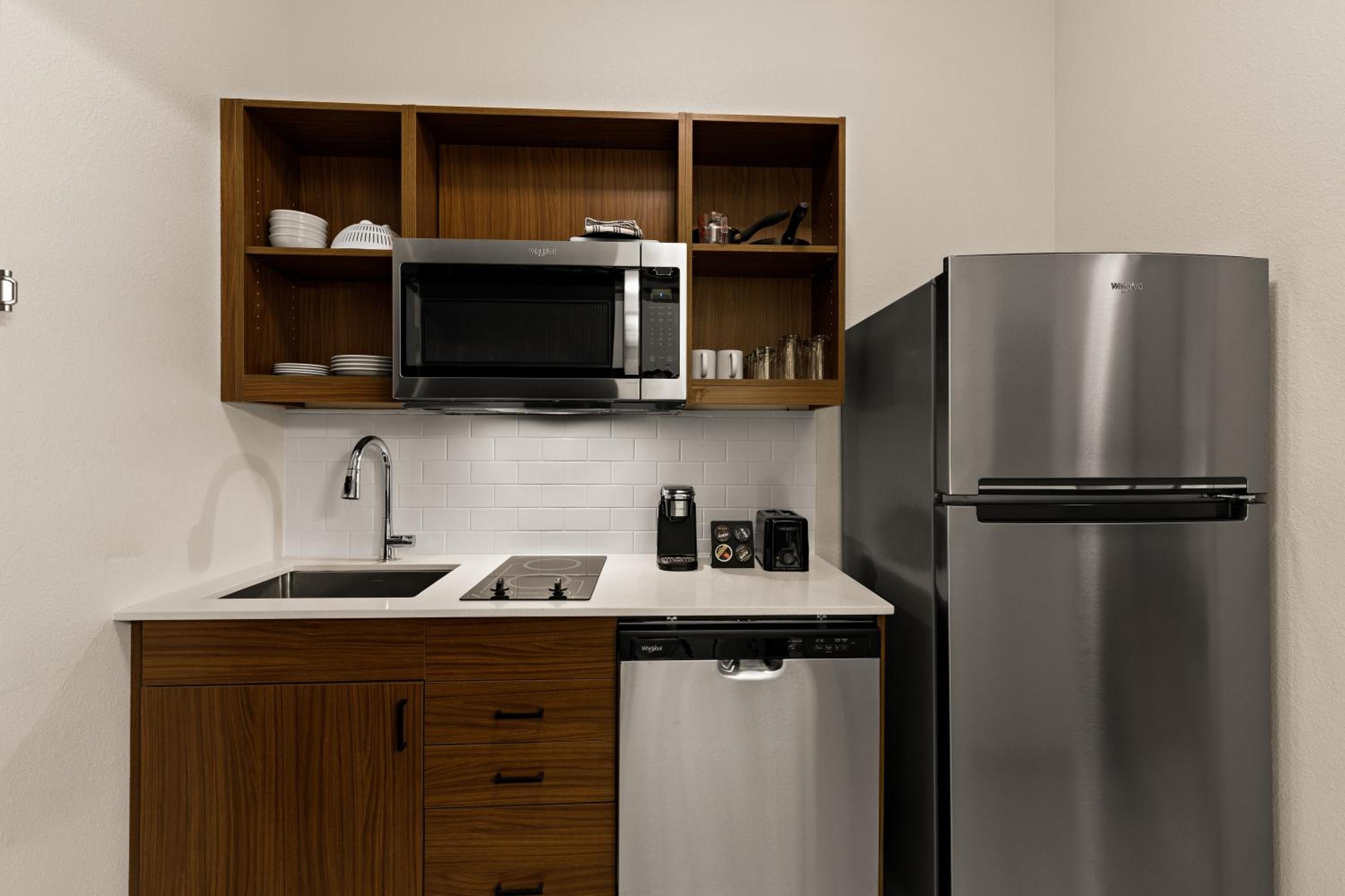 King Room with Dishwasher - Disability Access/Non Smoking - Photo 5