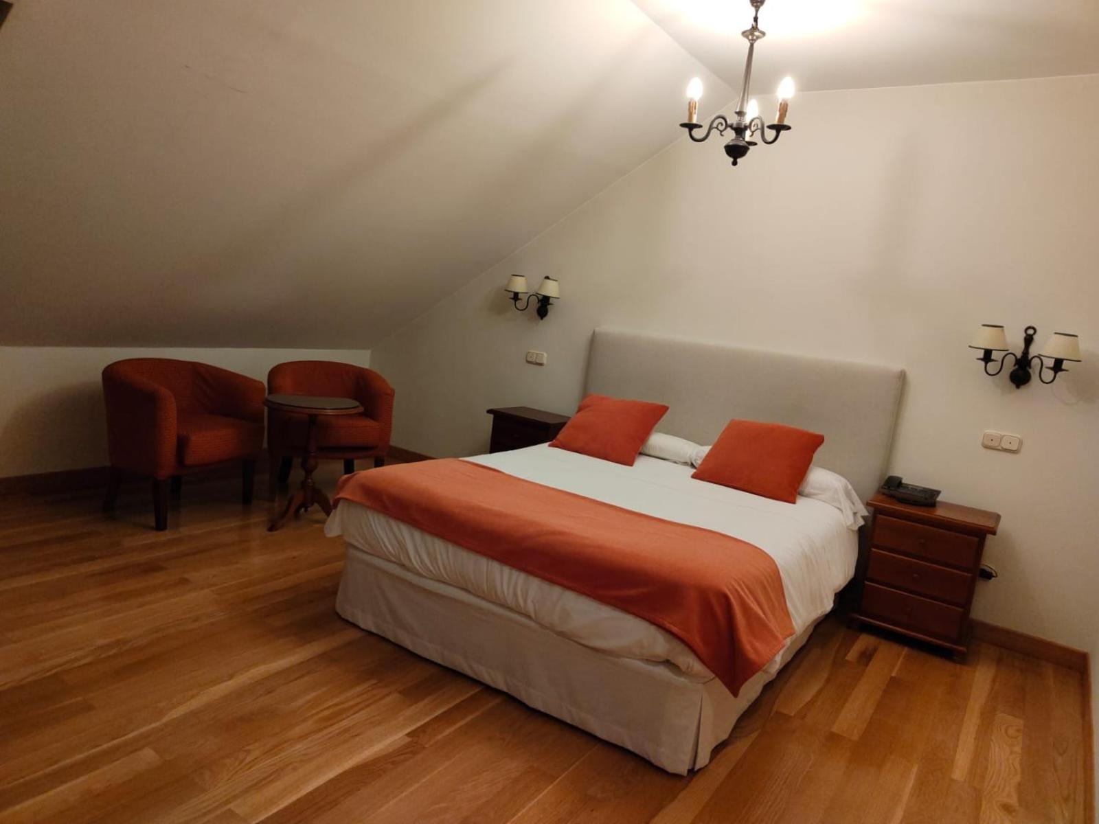 Standard Double Room photo 3