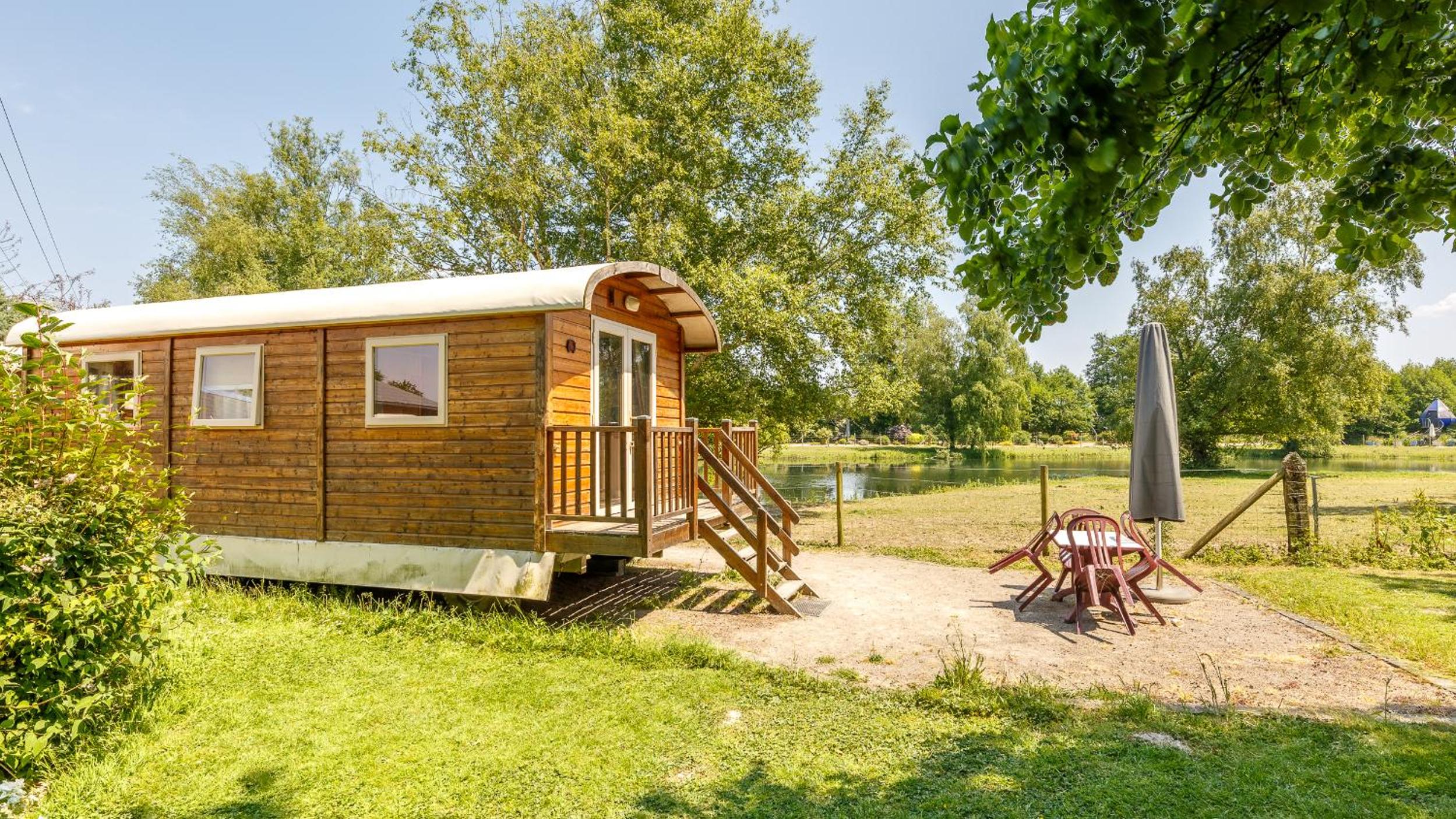 Mobile Home photo 2