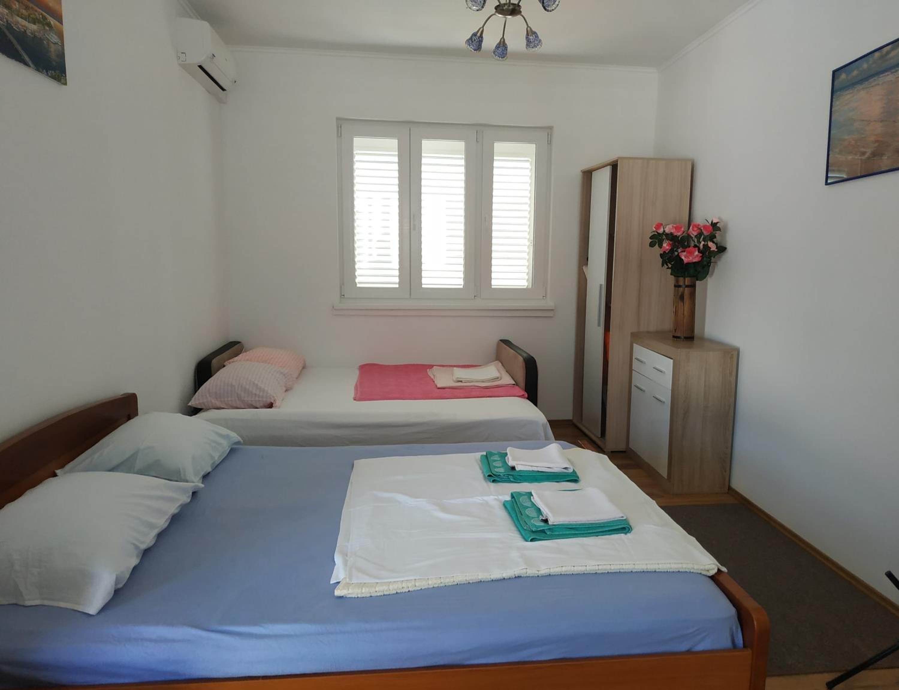 Three-Bedroom House photo 1