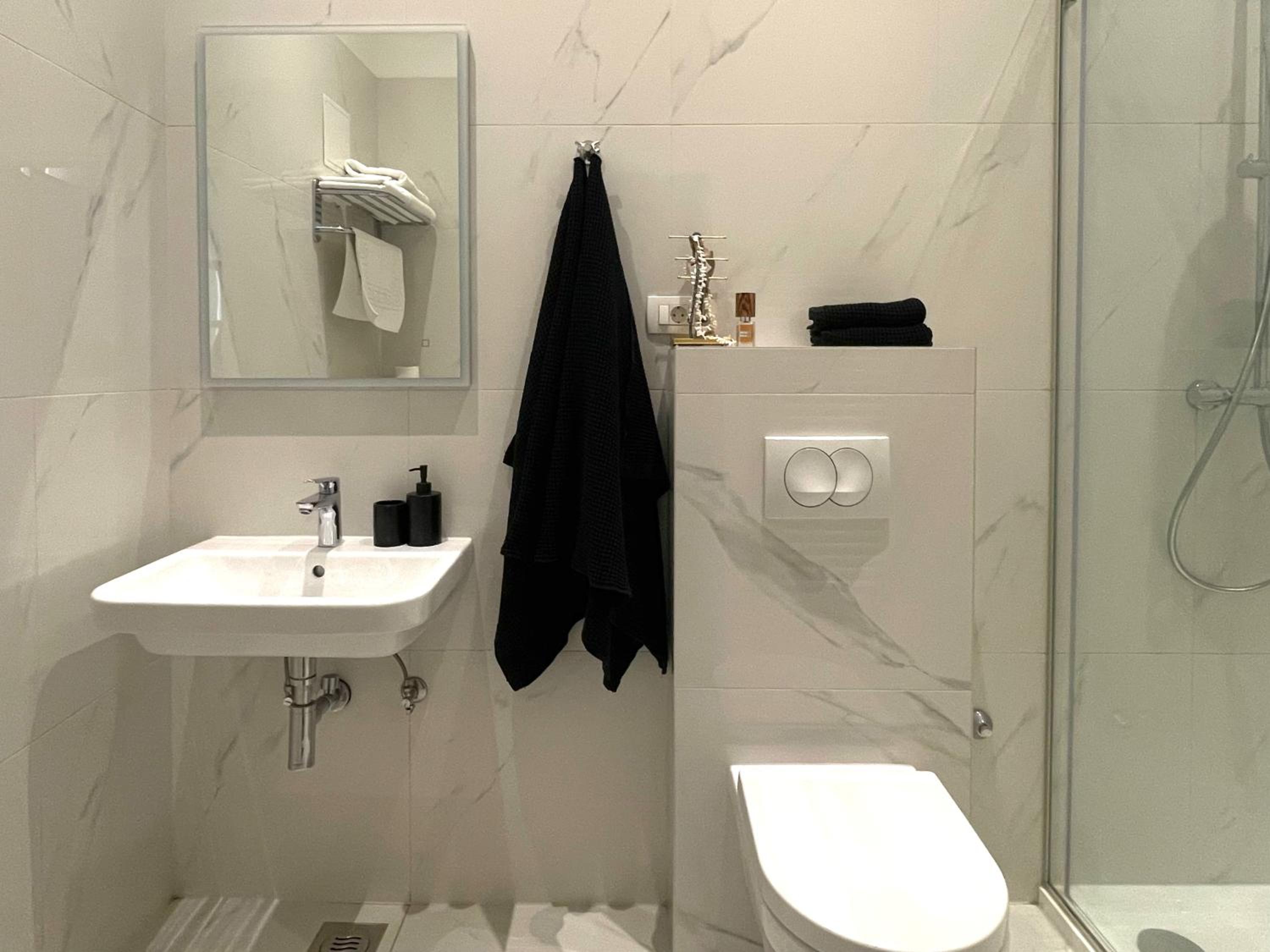 One-Bedroom Apartment - Photo 10