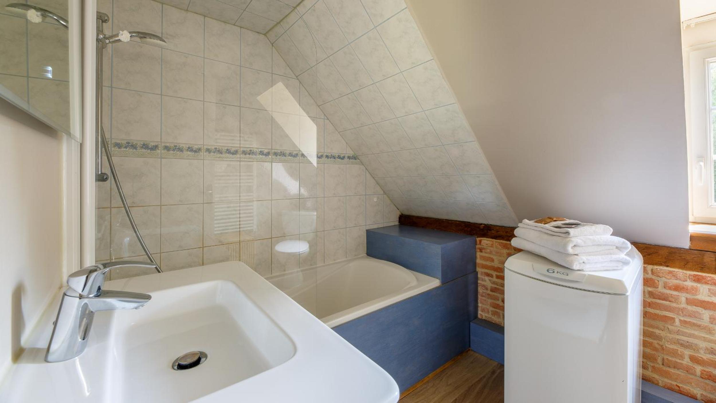 Two-Bedroom House photo 2