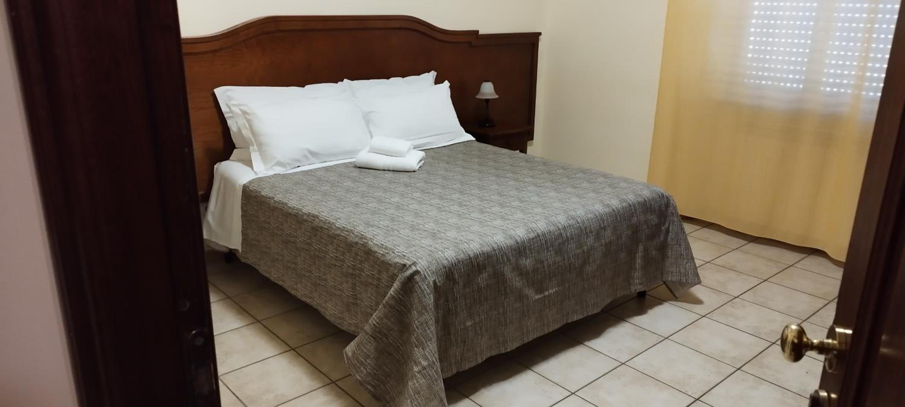 Double Room - Photo 3