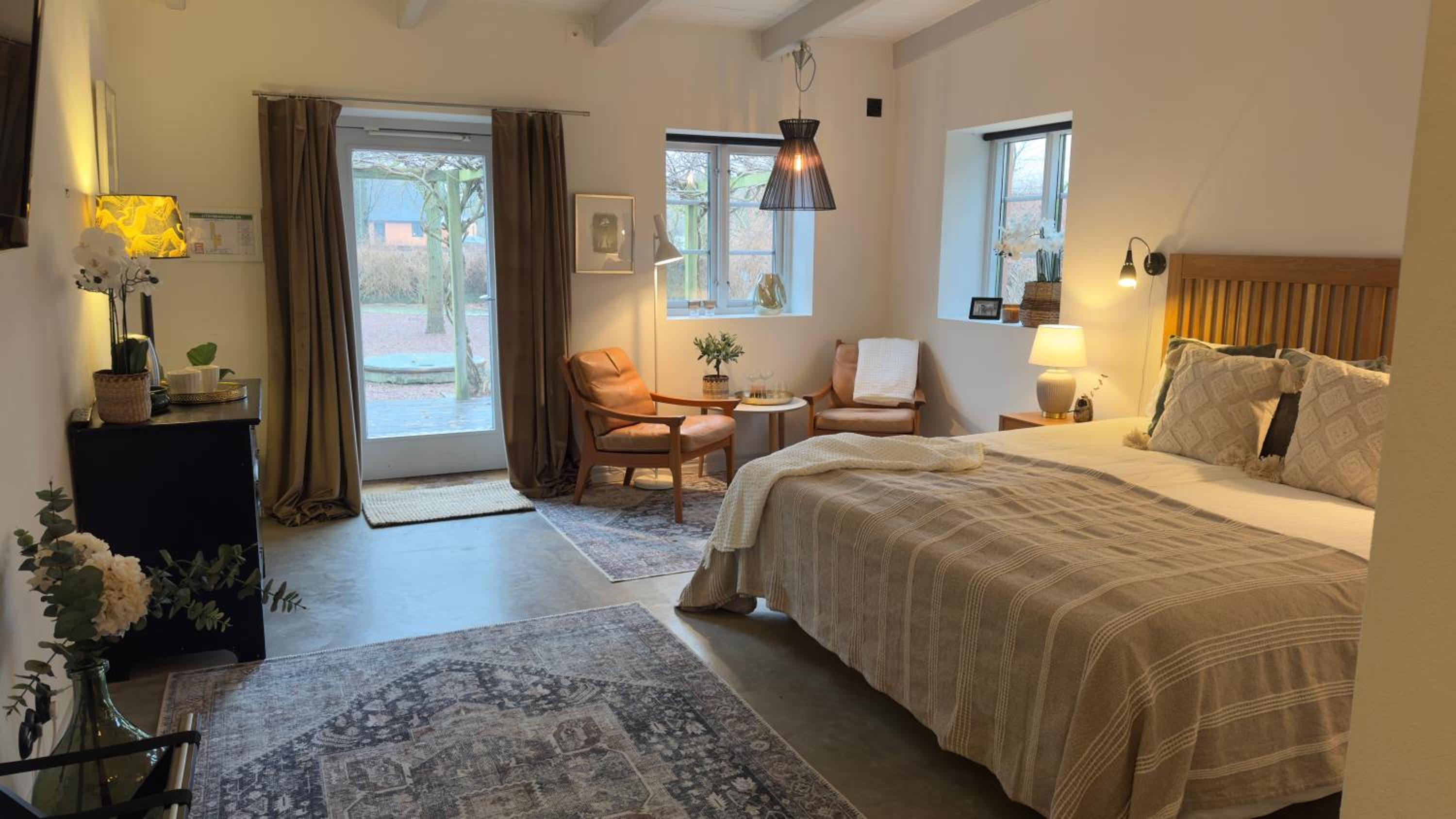 Large Double Room
