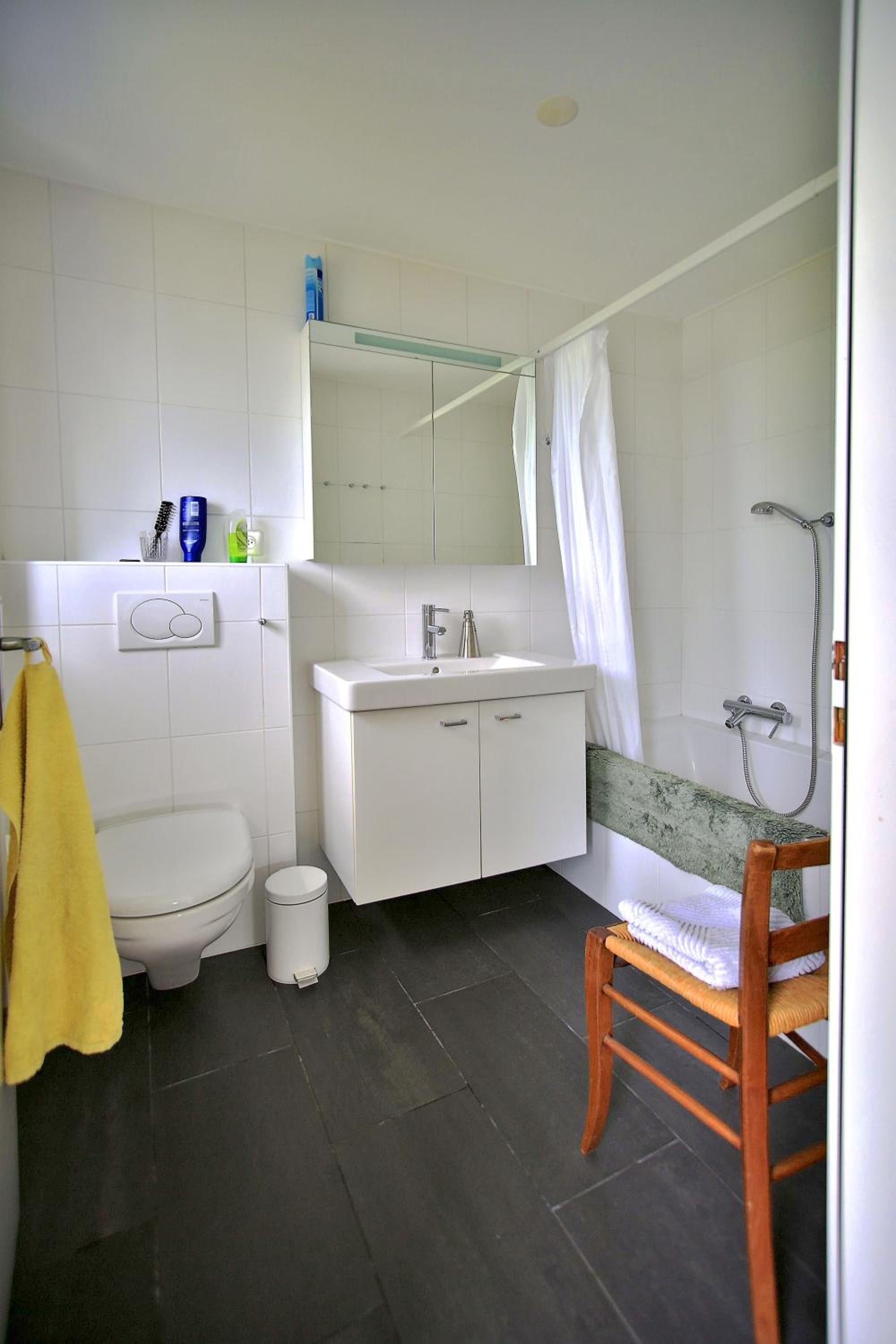 One-Bedroom House photo 3