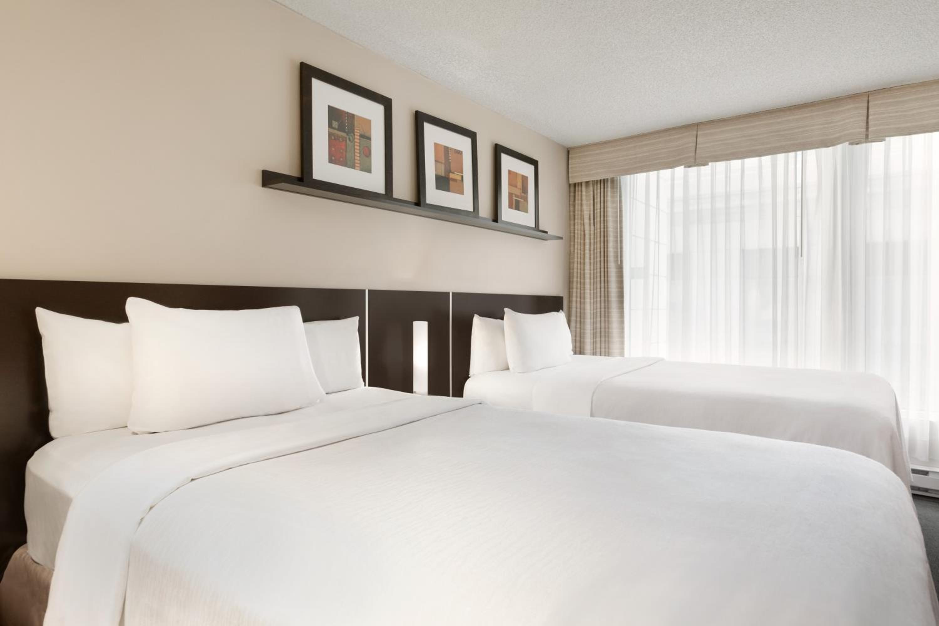 Two-Room Suite with Two Double Beds - Photo 4