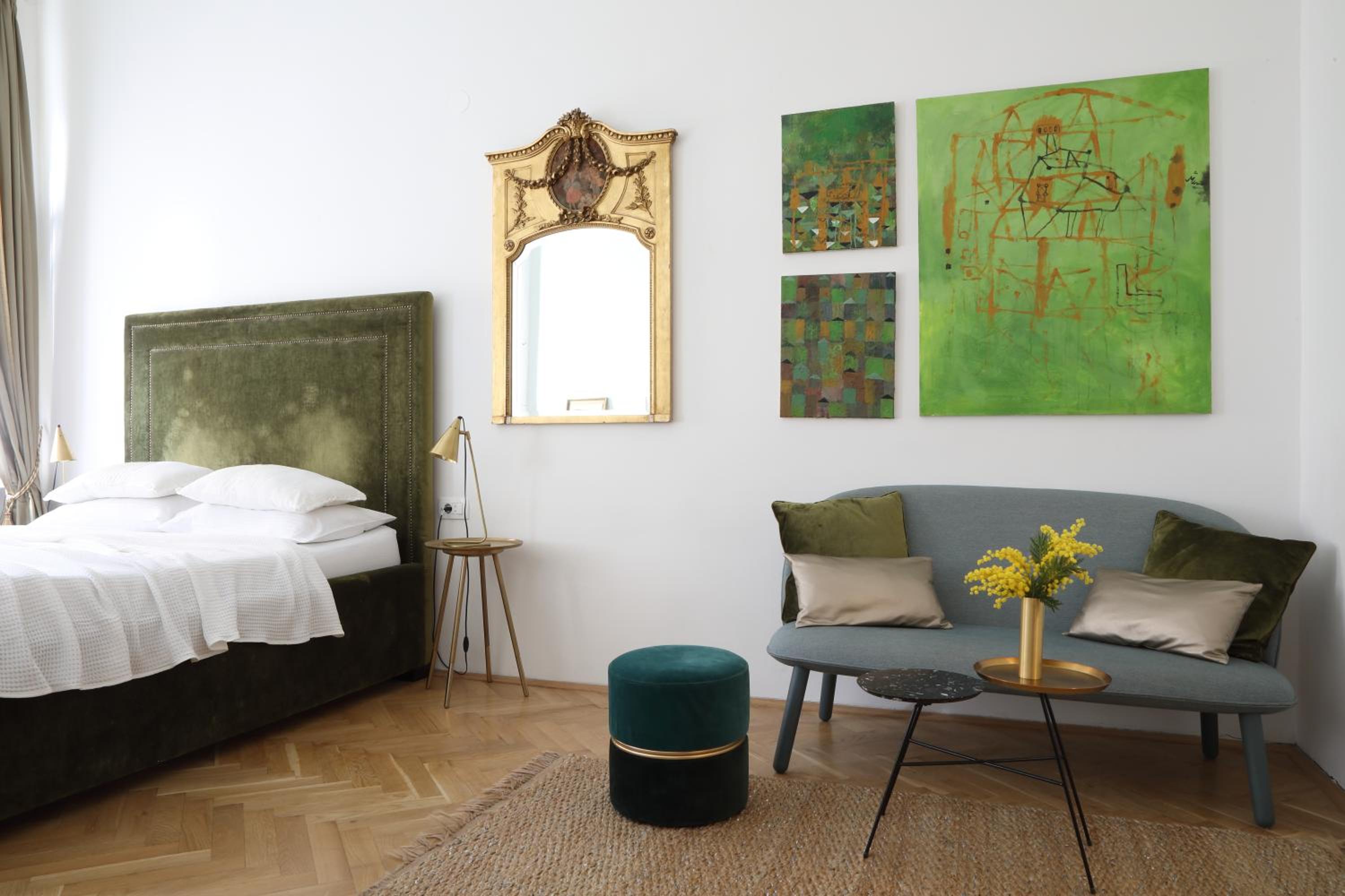 One-Bedroom Apartment - Photo 11
