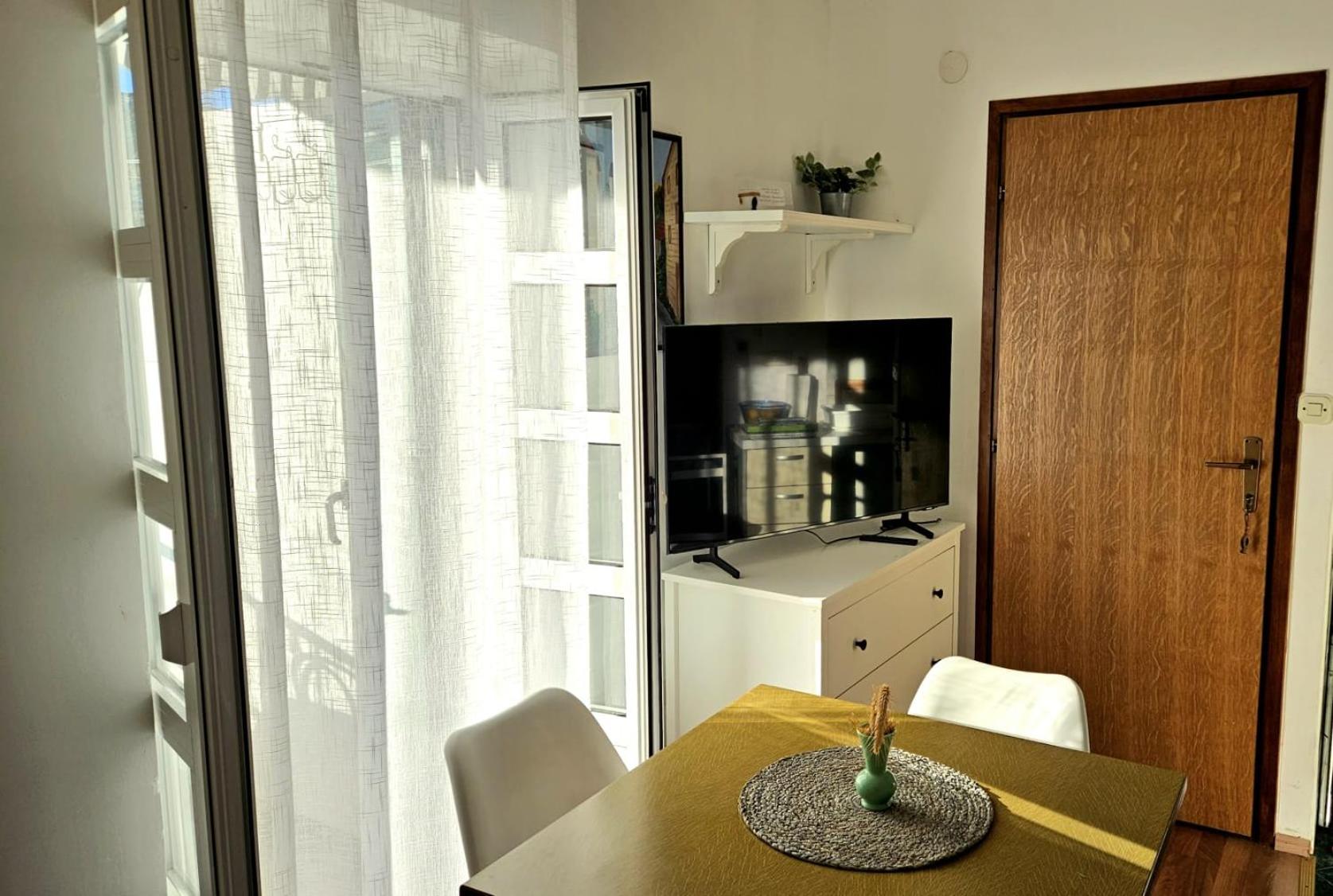 Studio with Balcony photo 3