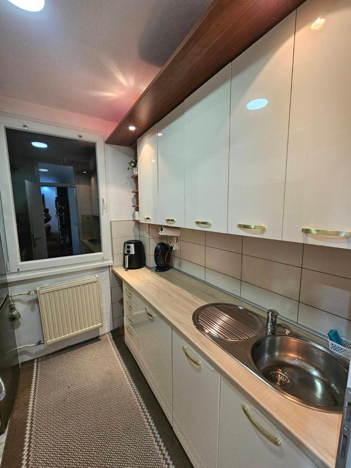 Two-Bedroom Apartment with View photo 3