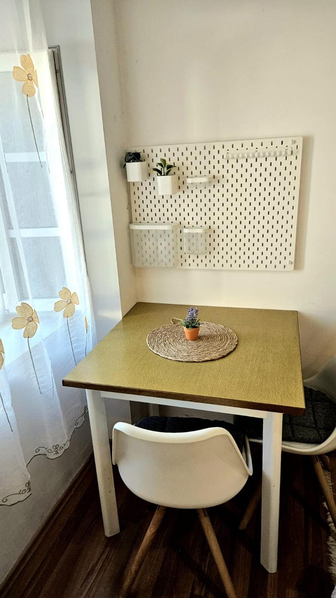 Studio with Balcony - Photo 25