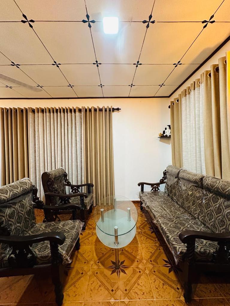 Three-Bedroom Villa photo 2