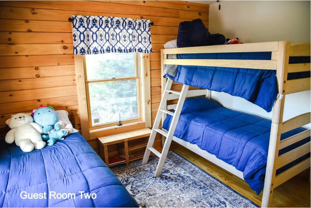 Three-Bedroom House photo 1