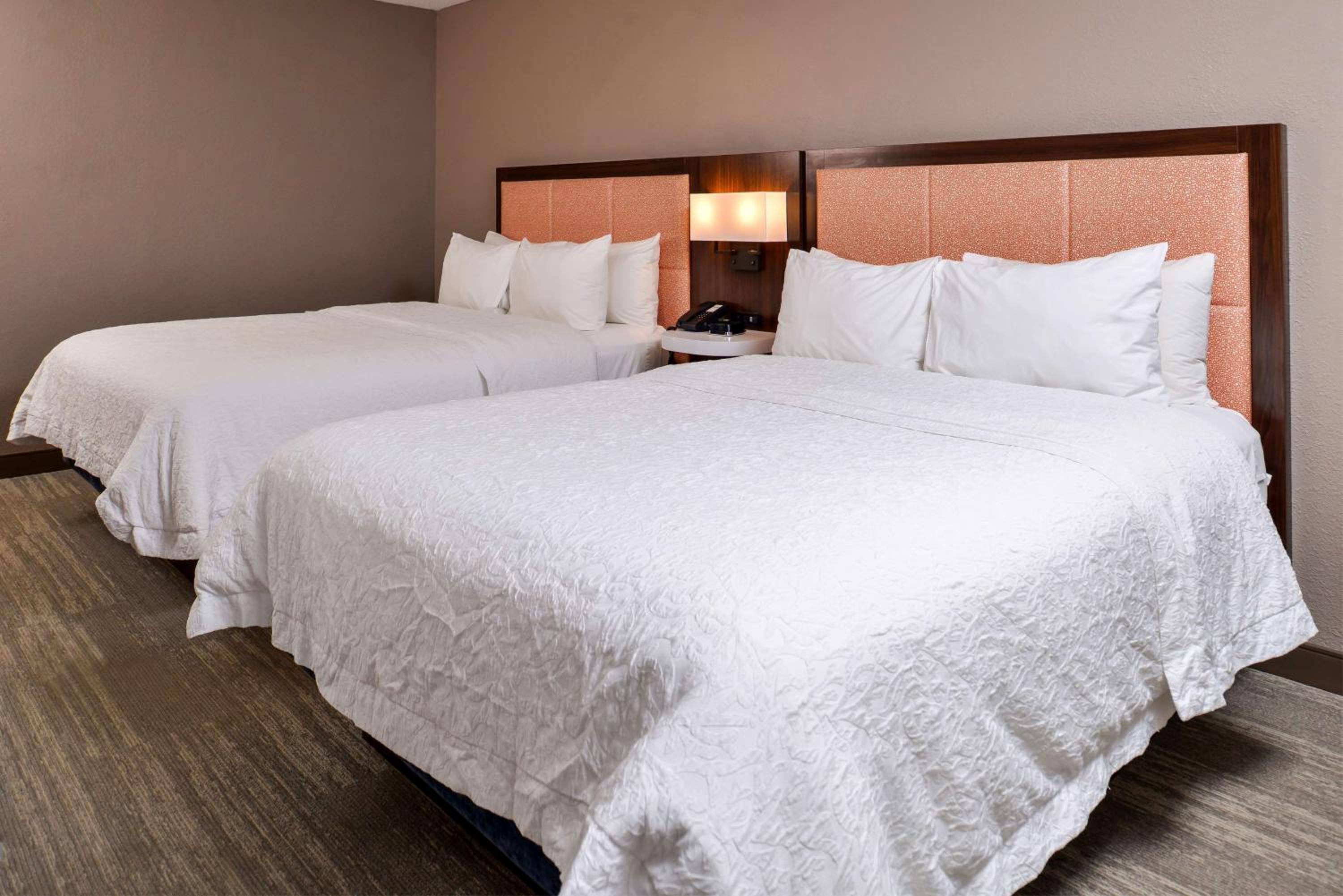 Queen Room with Two Queen Beds - Photo 1