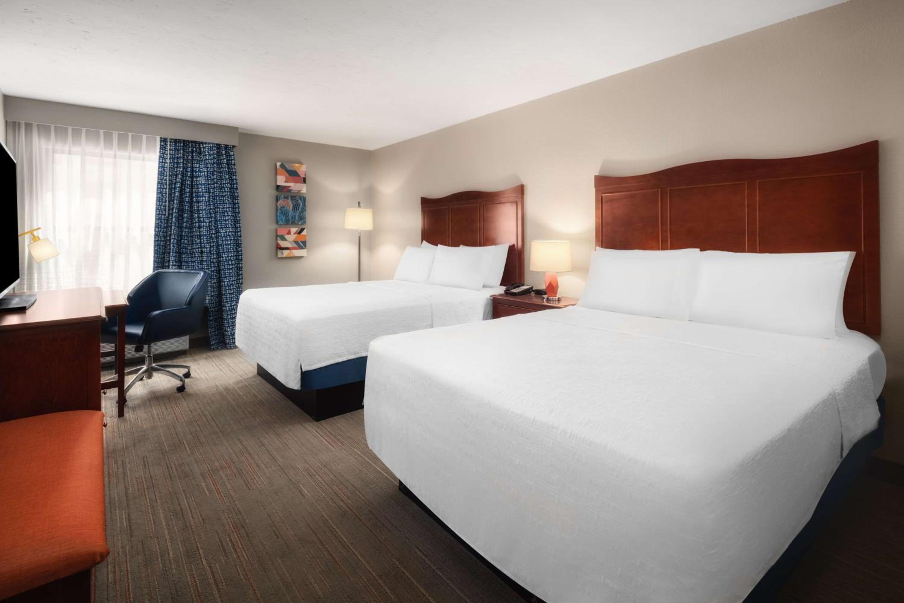 Room with Two Queen Beds - Non-Smoking