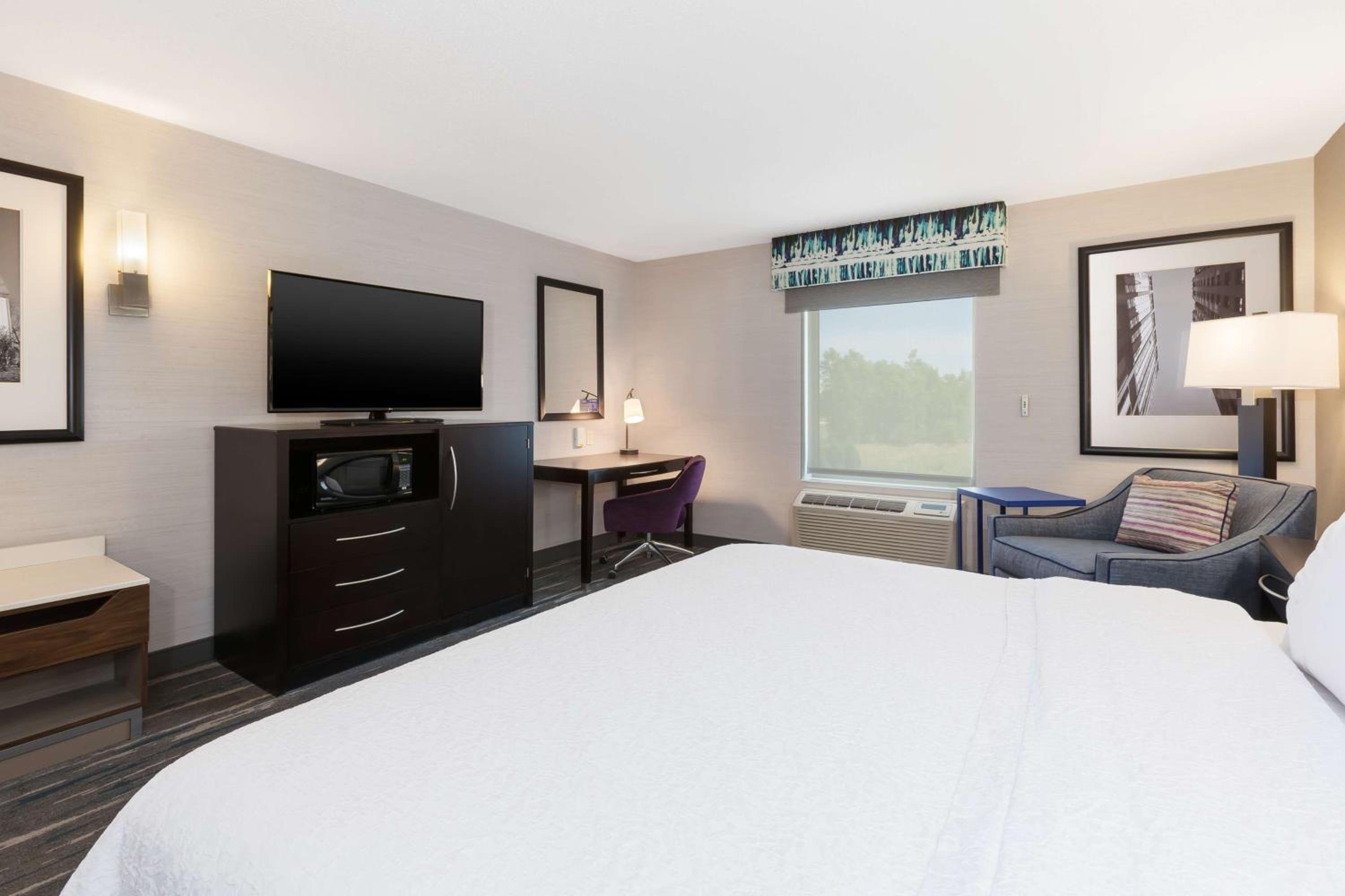 Queen Room with Two Queen Beds - Mobility and Hearing Access/Non-Smoking - Photo 1