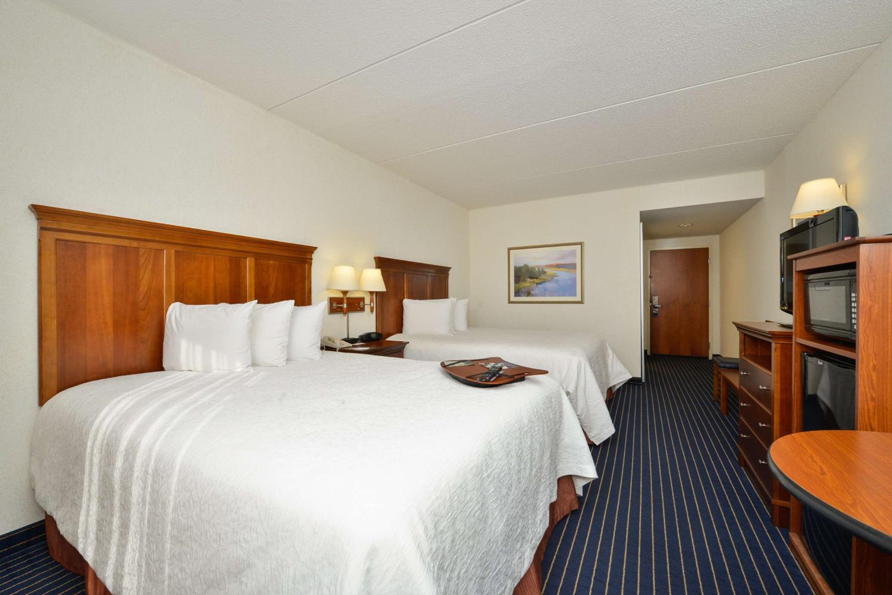 Queen Room with Two Queen Beds - Mobility Access/Non-Smoking - Photo 1