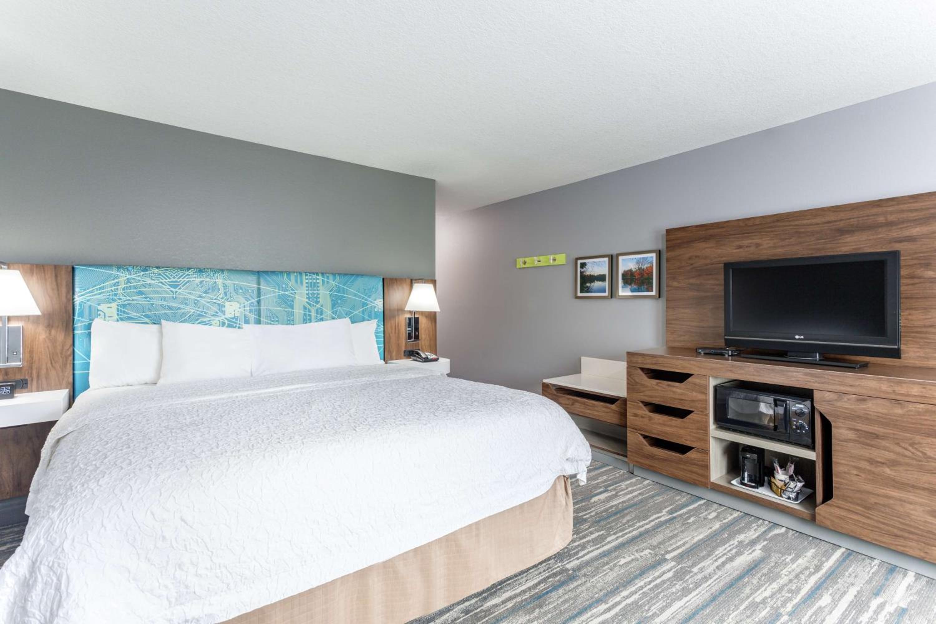 King Room - Hearing Access/Non-Smoking photo 1
