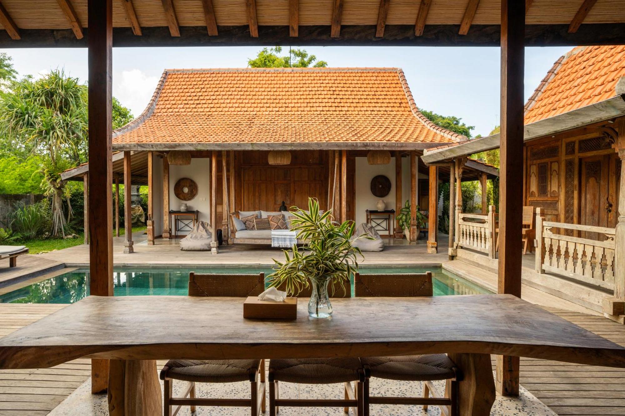 Villa photo 3