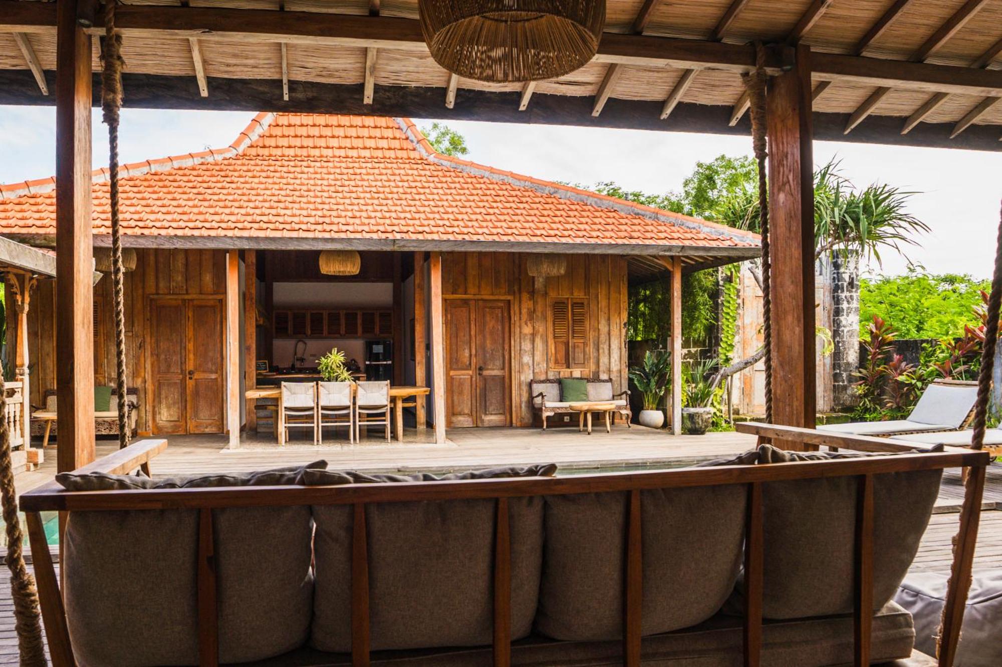 Villa photo 2