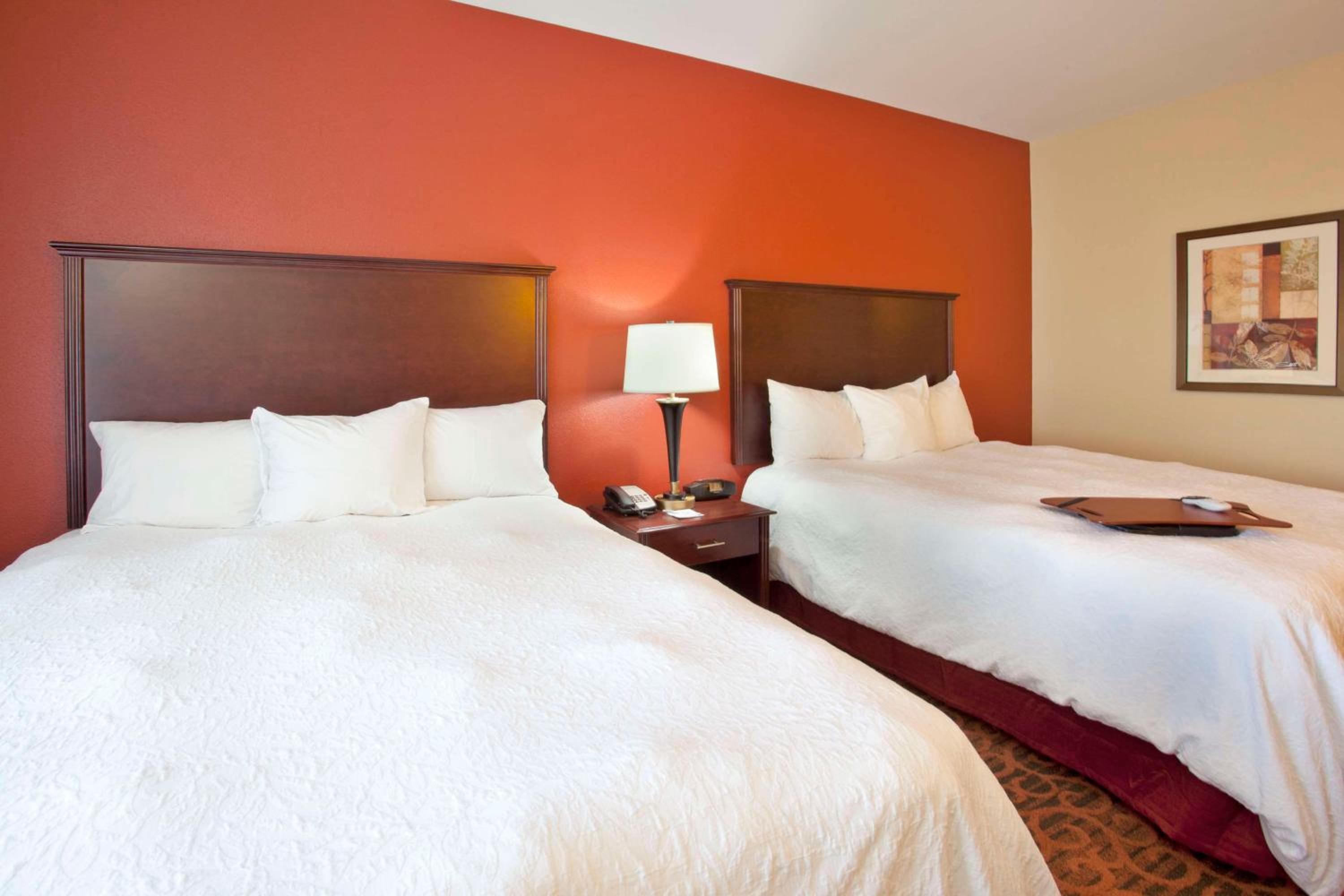 Room with Two Queen Beds - Non-Smoking - Photo 1