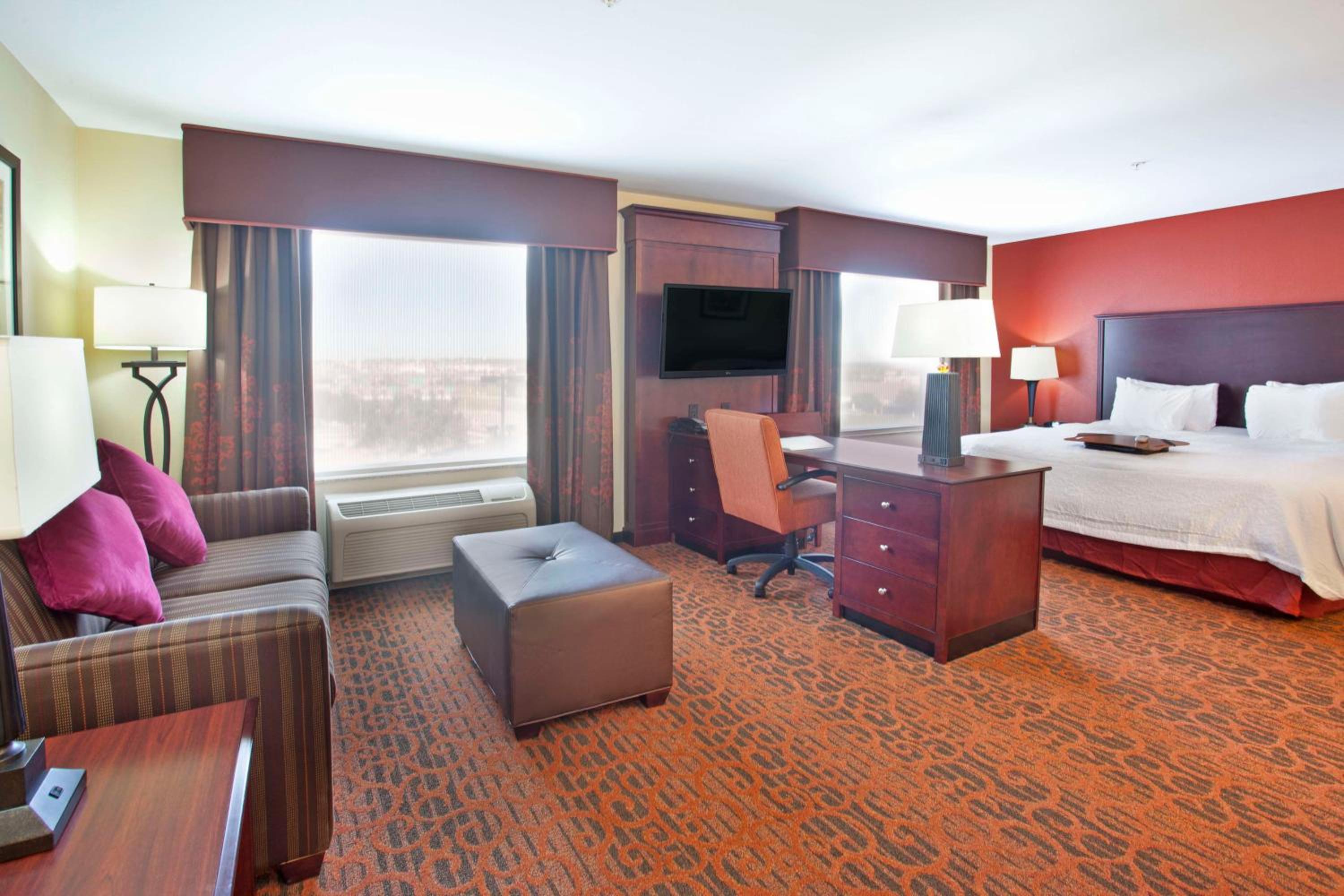 King Studio Suite - Non-Smoking - Photo 7