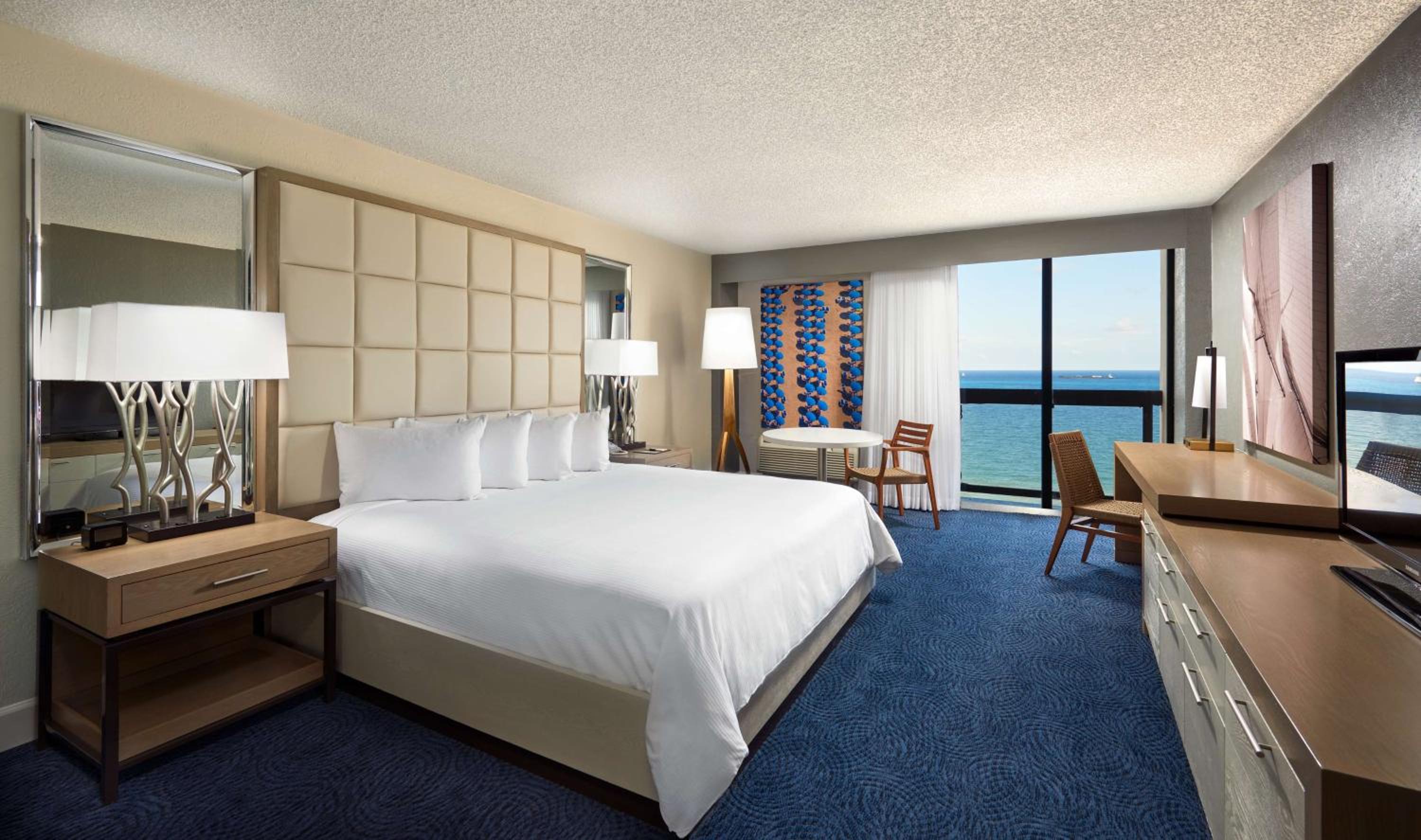 Oceanfront King Suite photo 3