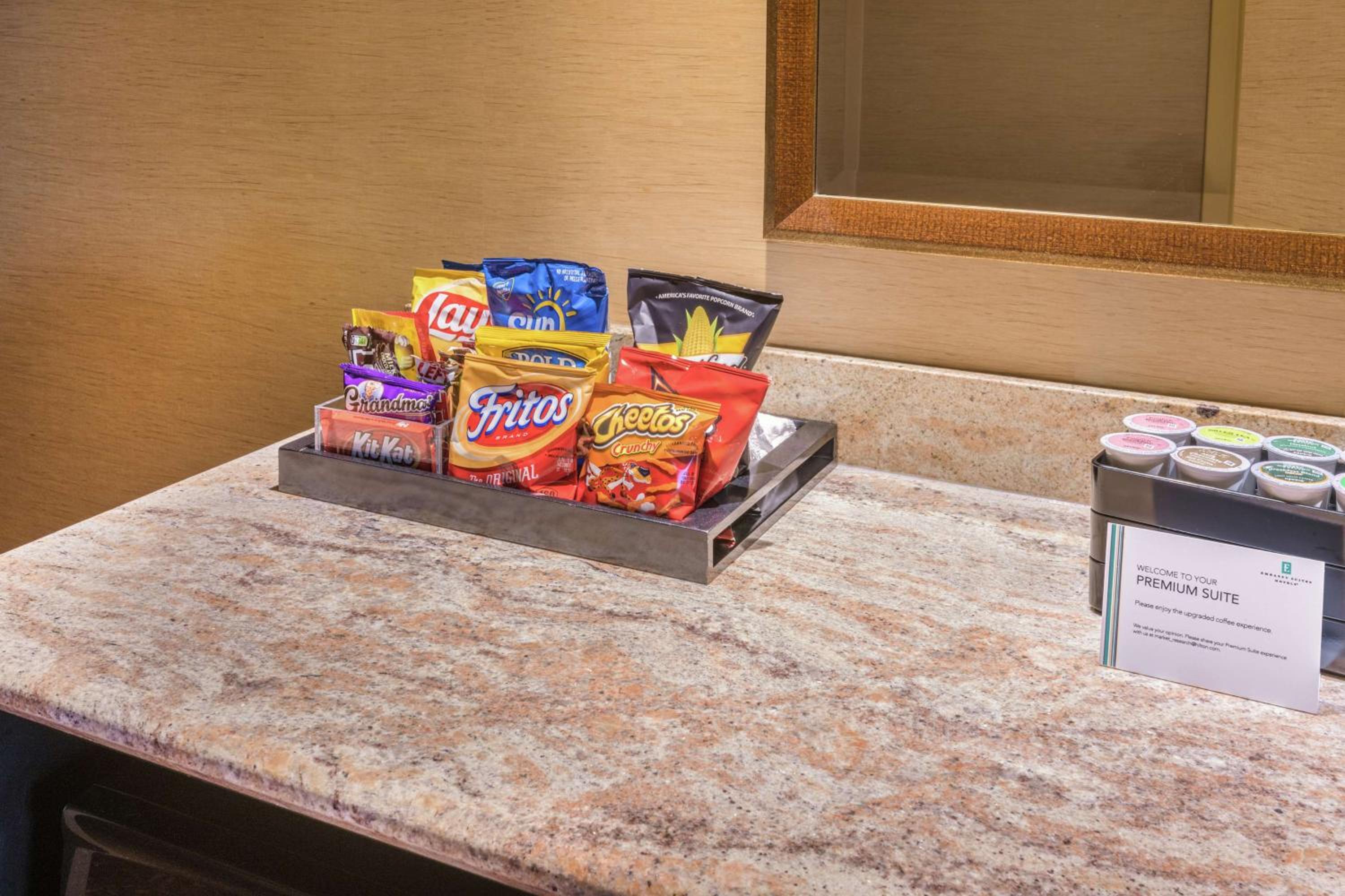 Premium King Suite - Non-Smoking