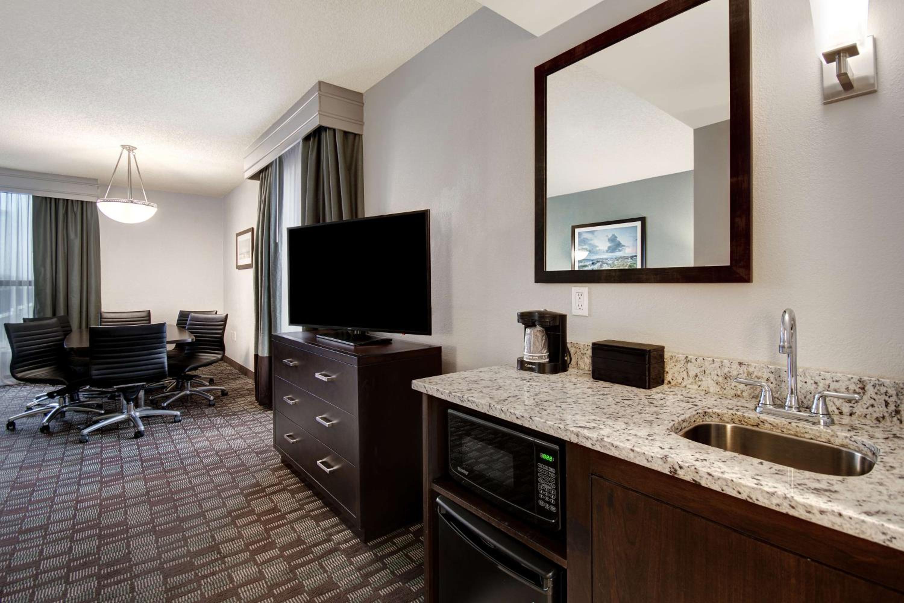 Executive King Suite - South Wing - Photo 1