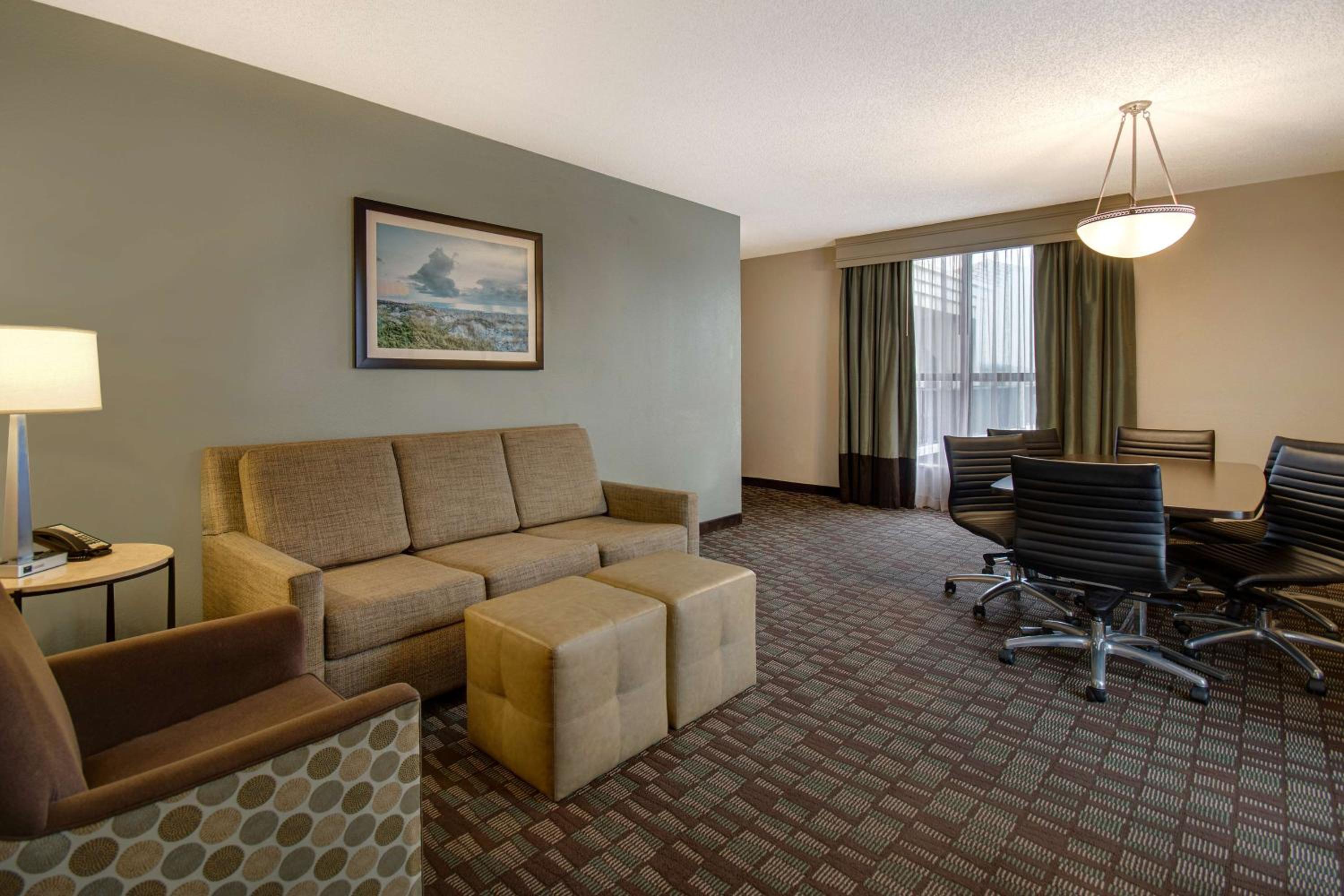 Executive King Suite - South Wing - Photo 2
